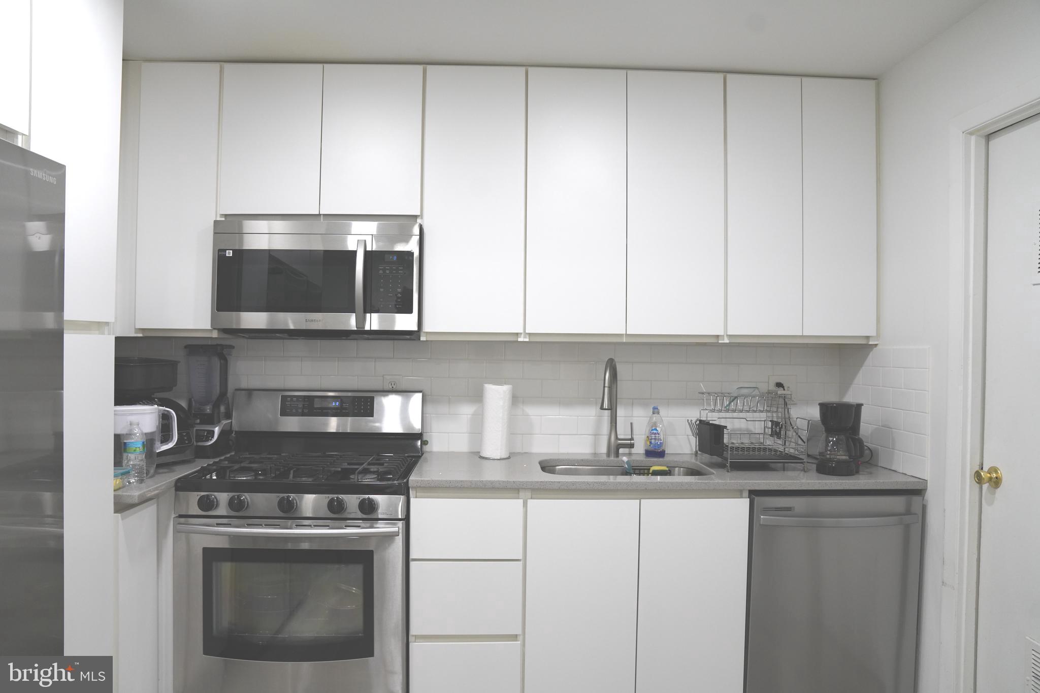 WHISKEY BOTTOM - Residential