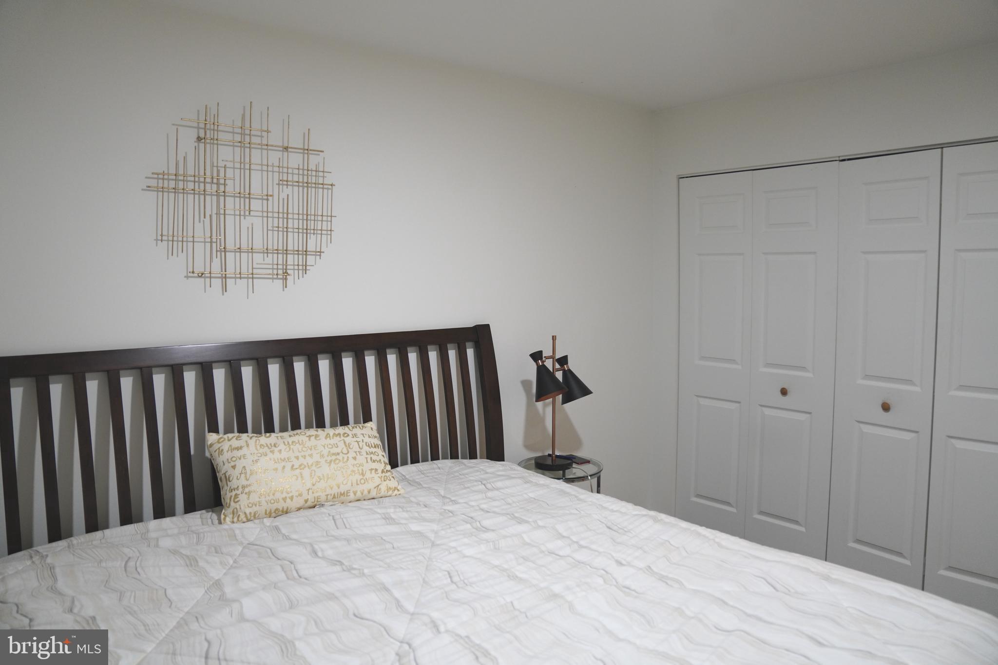 WHISKEY BOTTOM - Residential