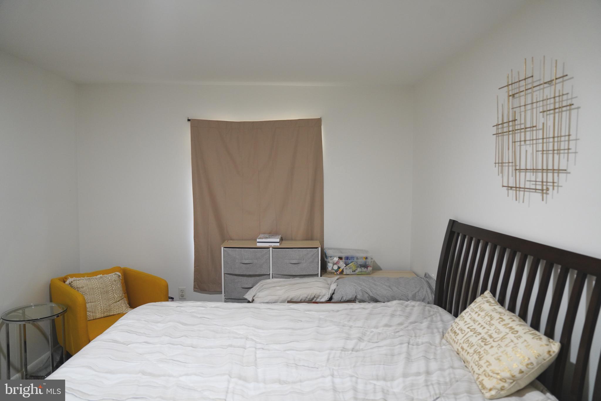 WHISKEY BOTTOM - Residential