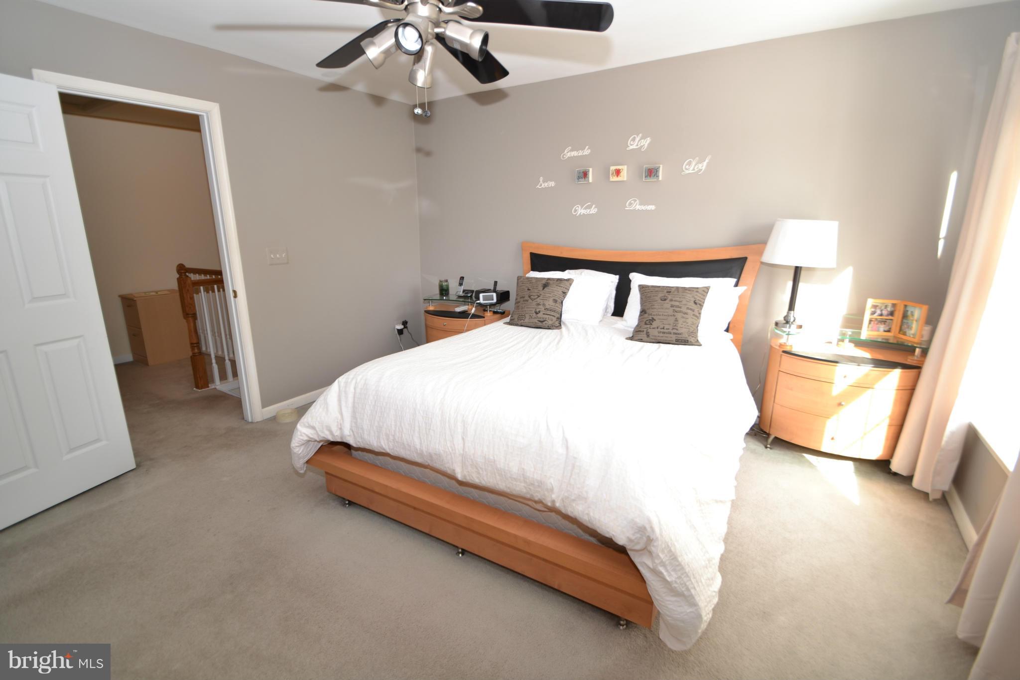 SUBURBIA - Residential