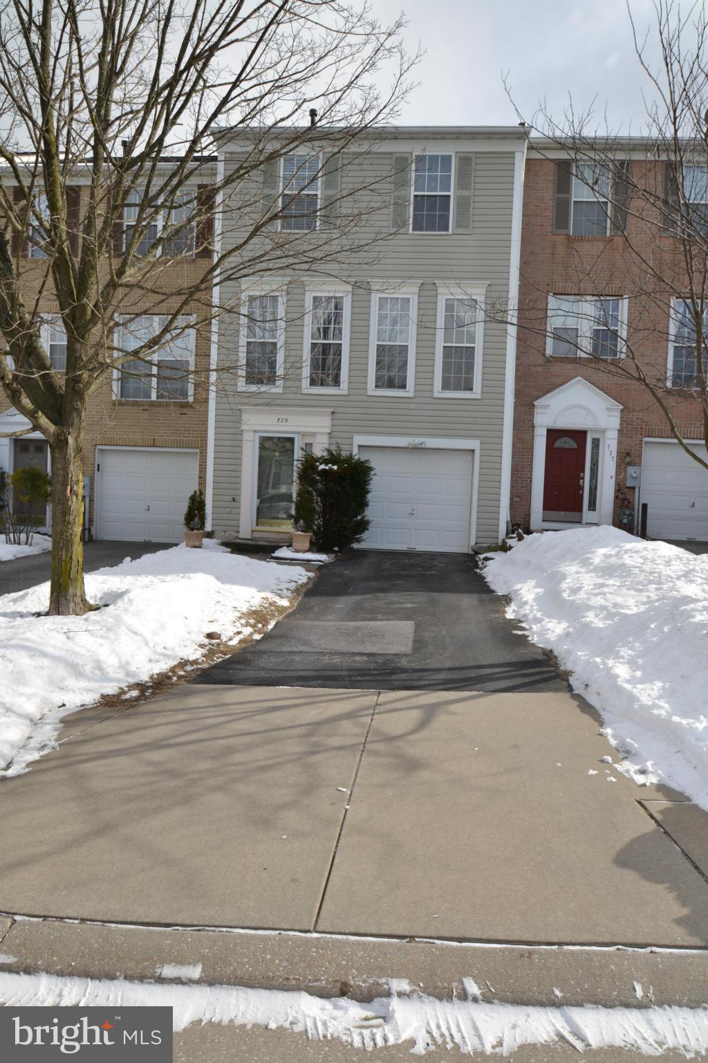 SUBURBIA - Residential