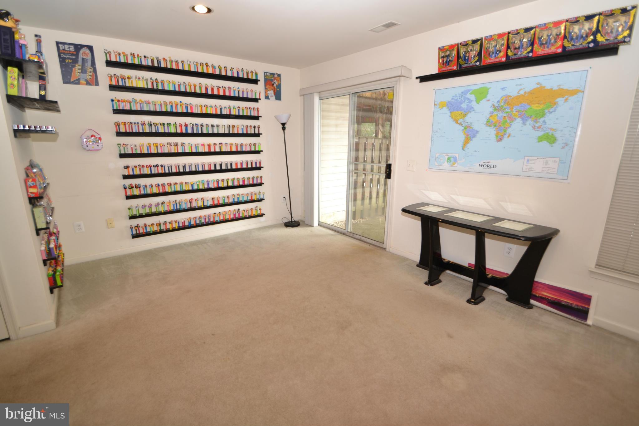 SUBURBIA - Residential