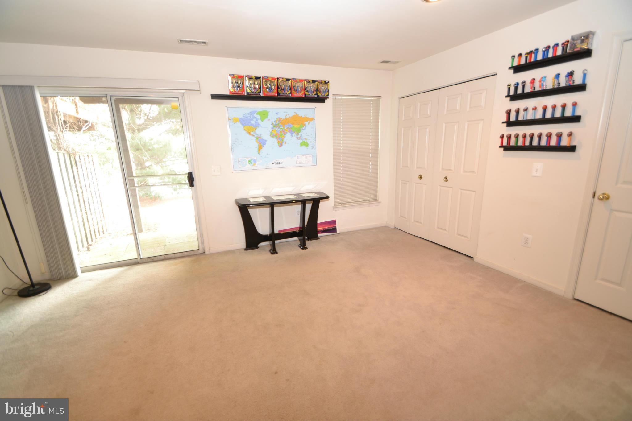 SUBURBIA - Residential