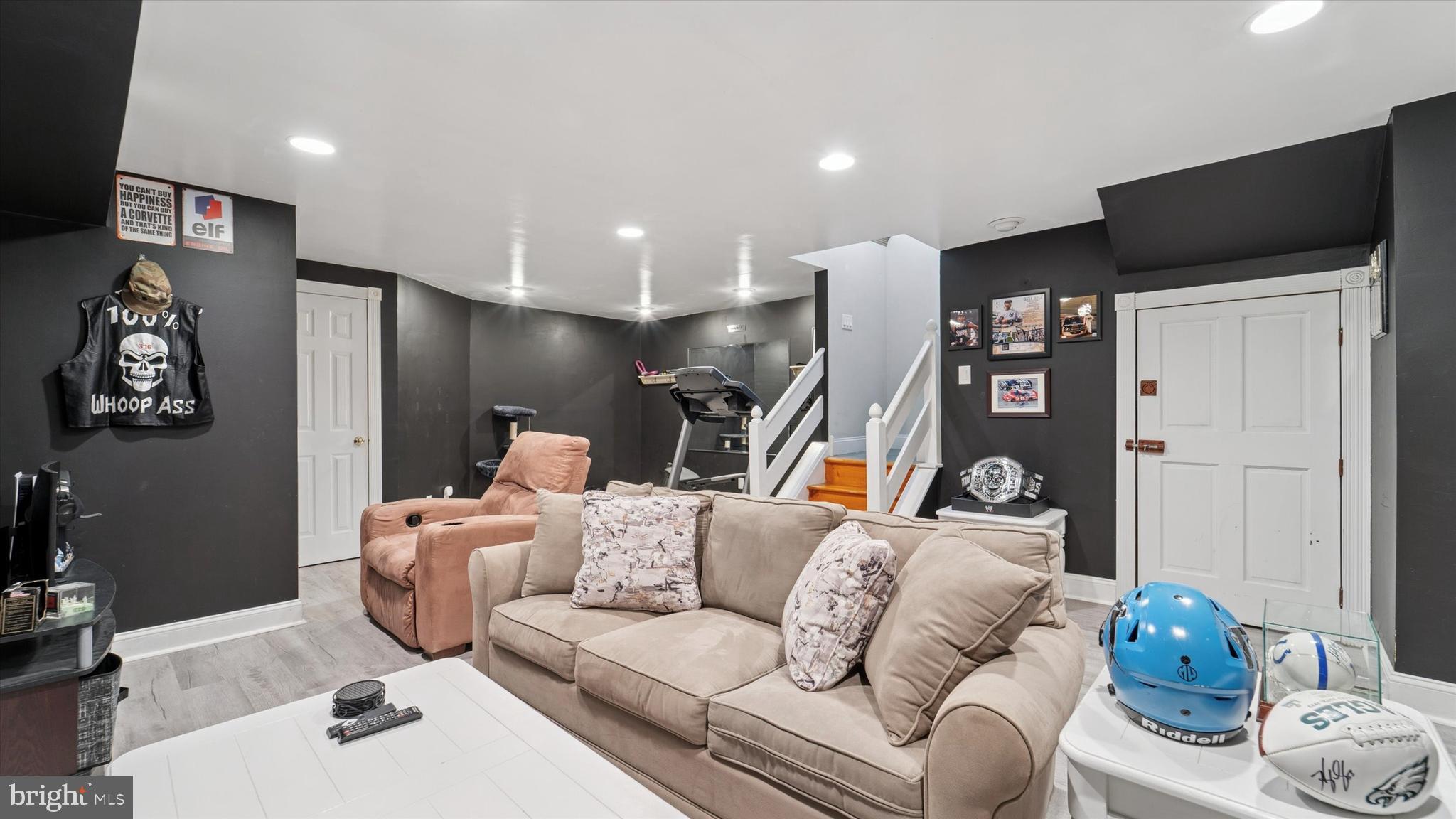 COVENTRY POINTE - Residential