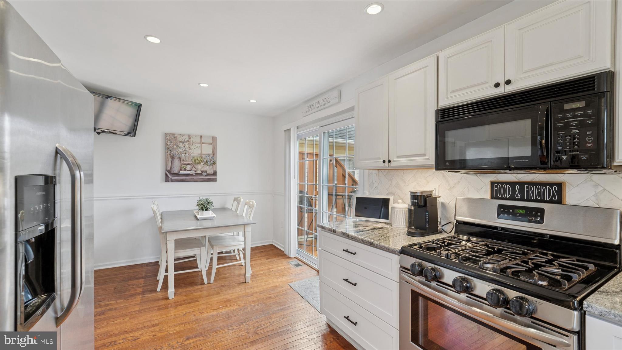 COVENTRY POINTE - Residential