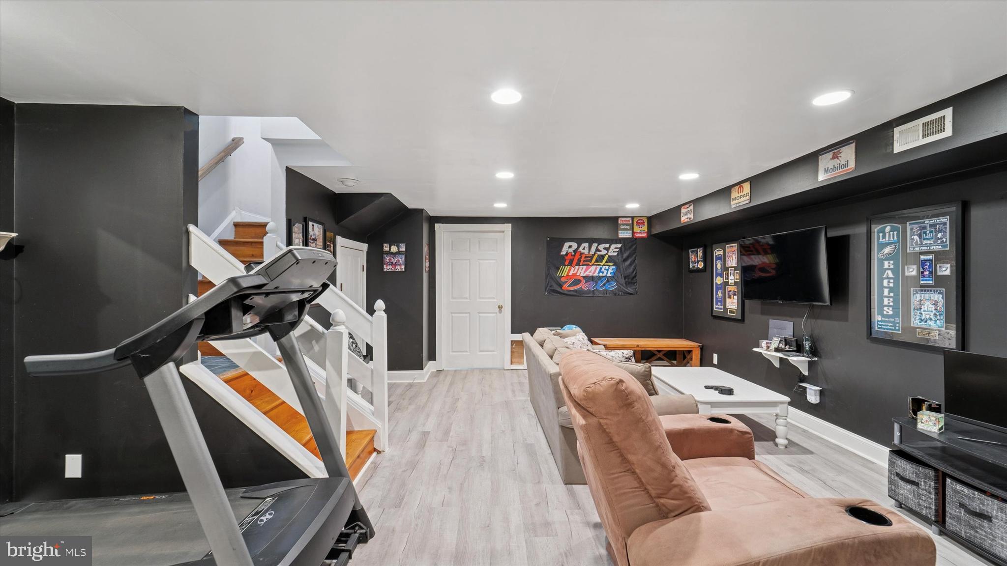 COVENTRY POINTE - Residential