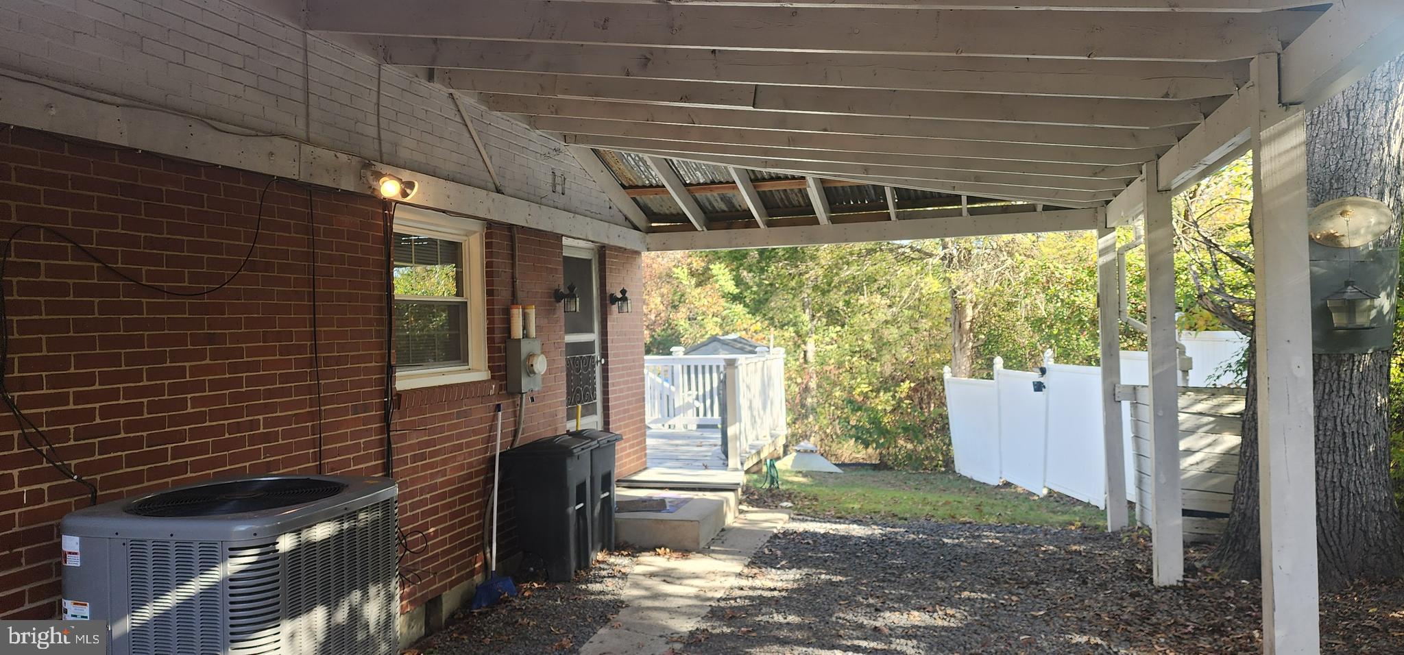 1064 STRASBURG ROAD