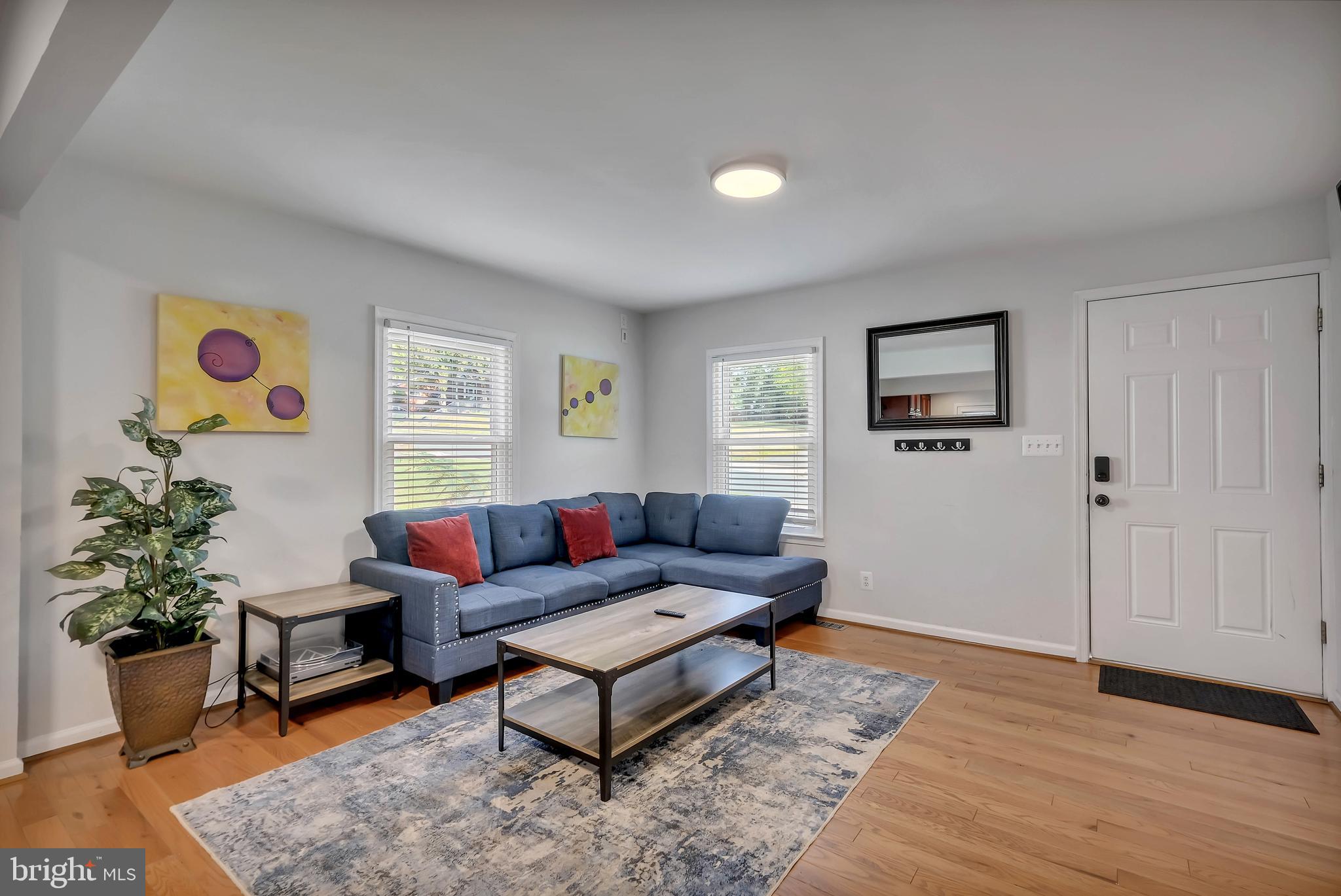 MEMORIAL HEIGHTS - Residential Lease