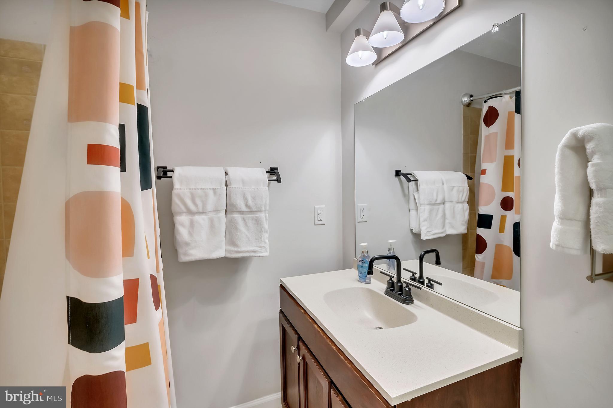 MEMORIAL HEIGHTS - Residential Lease