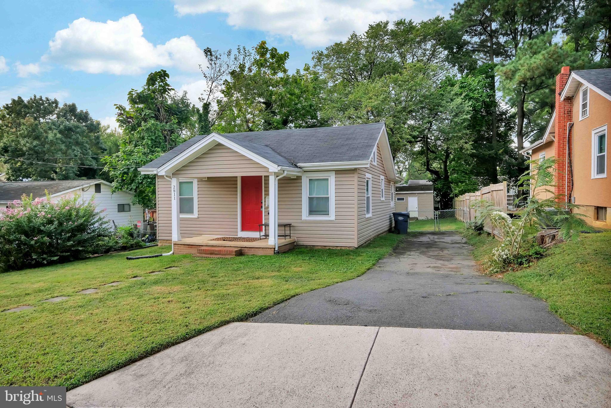 MEMORIAL HEIGHTS - Residential Lease