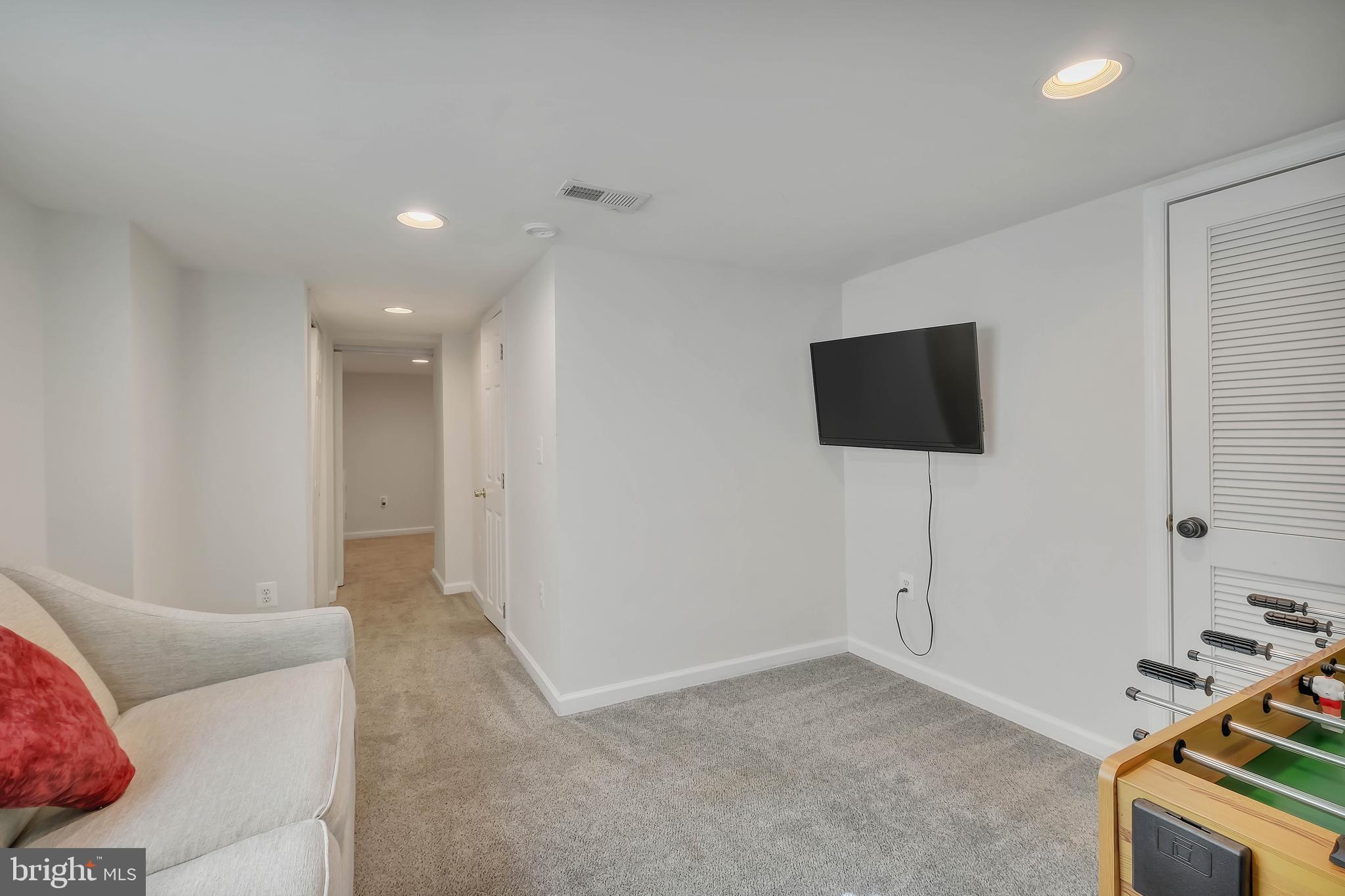 MEMORIAL HEIGHTS - Residential Lease