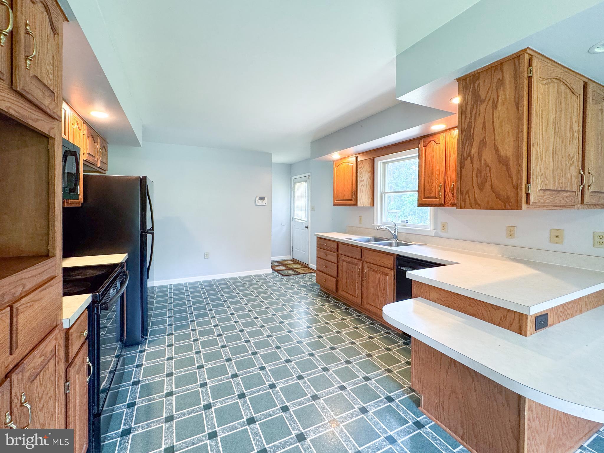 RIVERSIDE - Residential