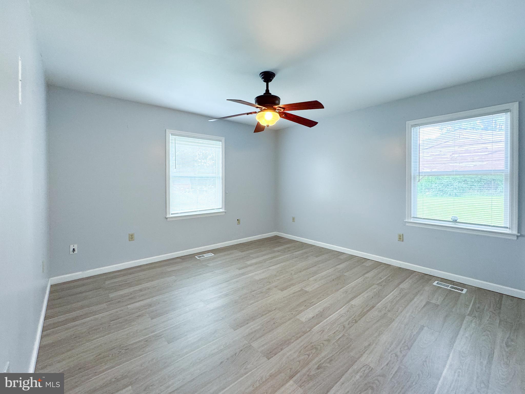 RIVERSIDE - Residential