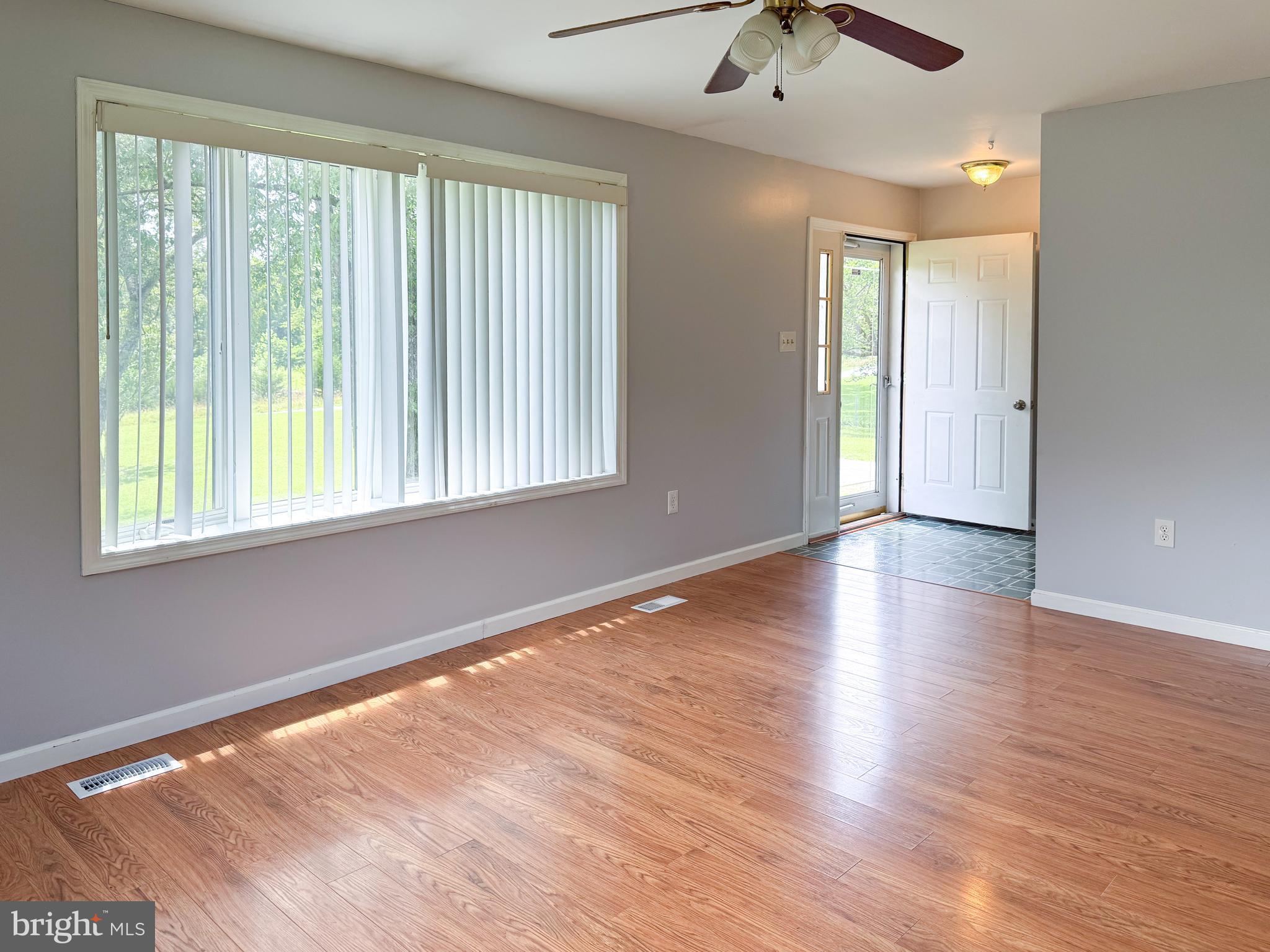 RIVERSIDE - Residential