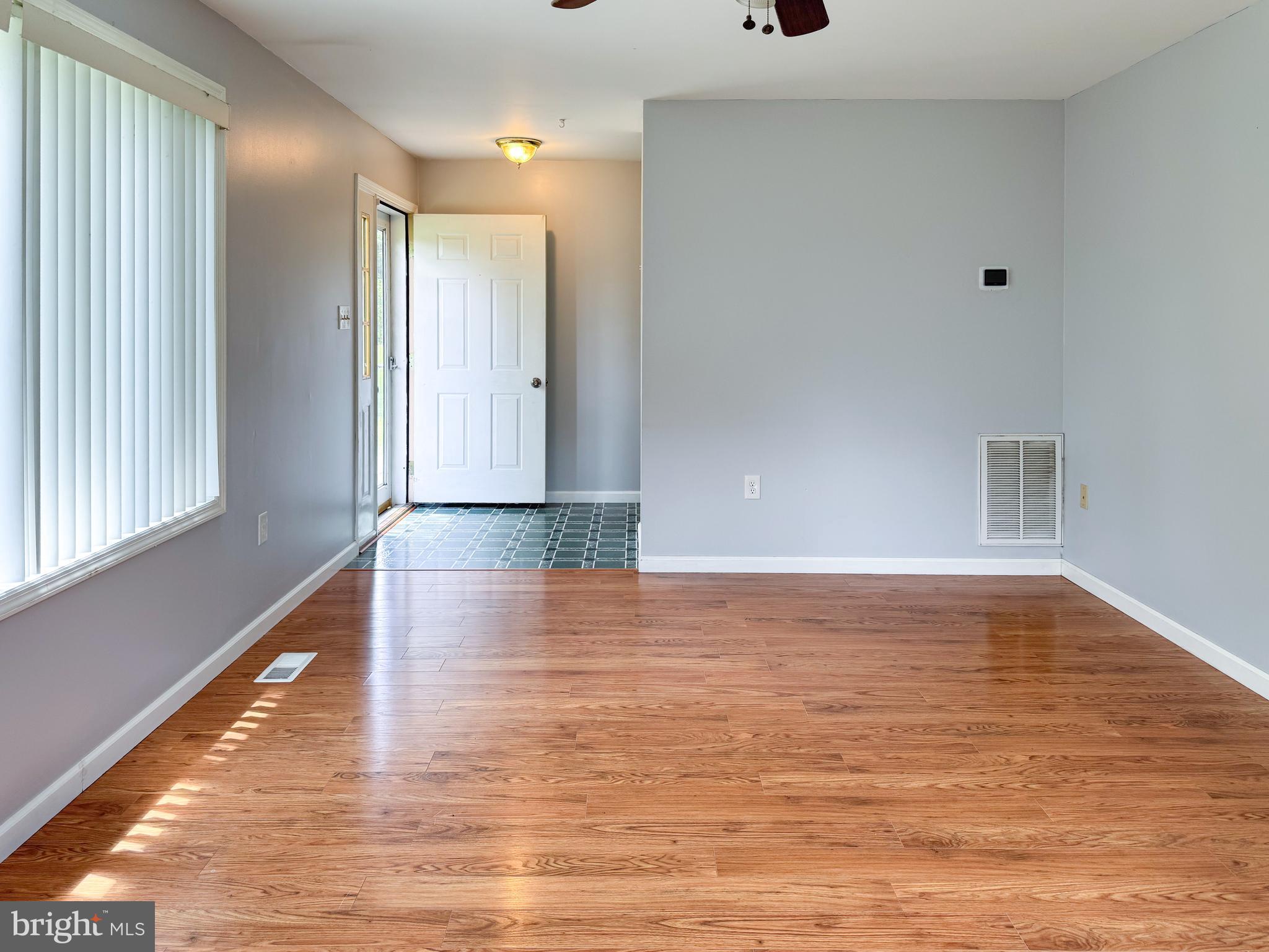 RIVERSIDE - Residential