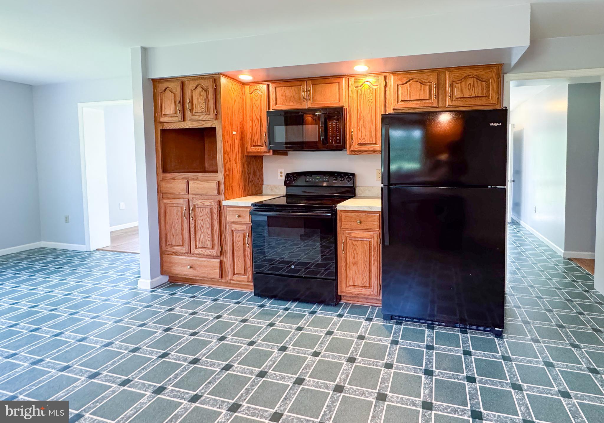 RIVERSIDE - Residential