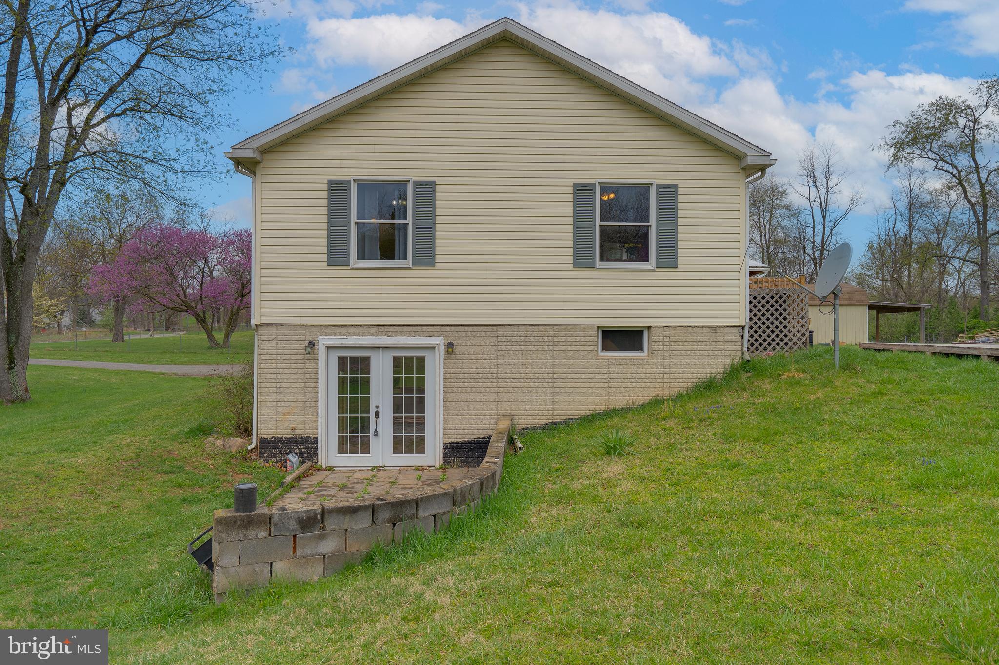 RIVERSIDE - Residential