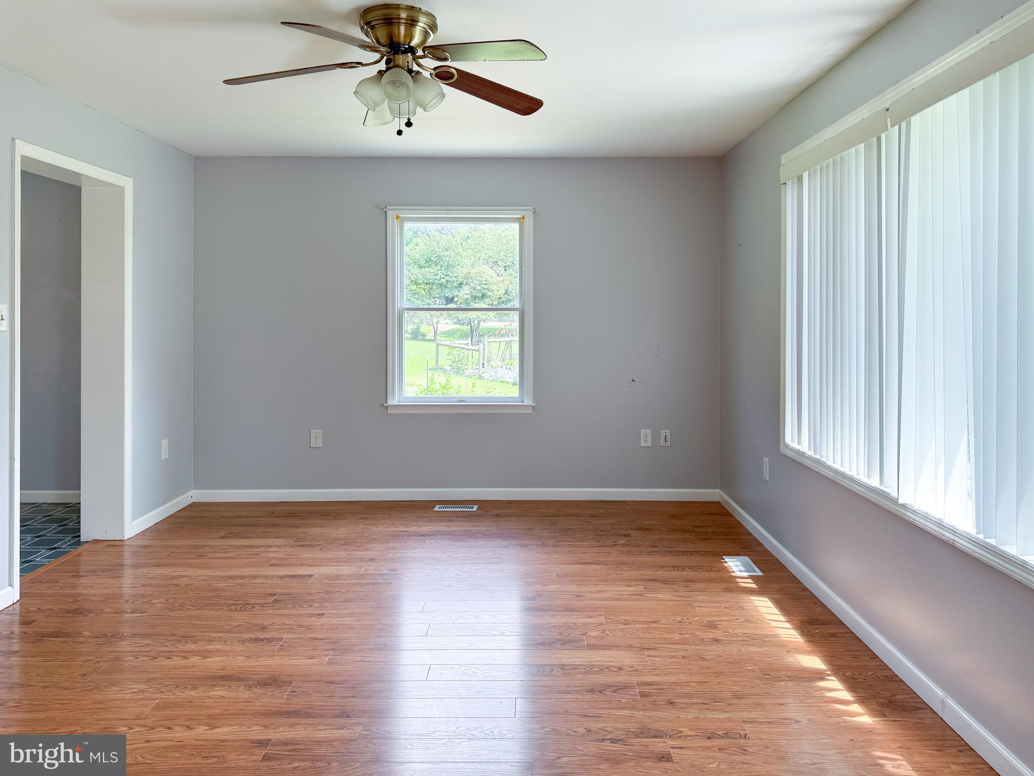 RIVERSIDE - Residential