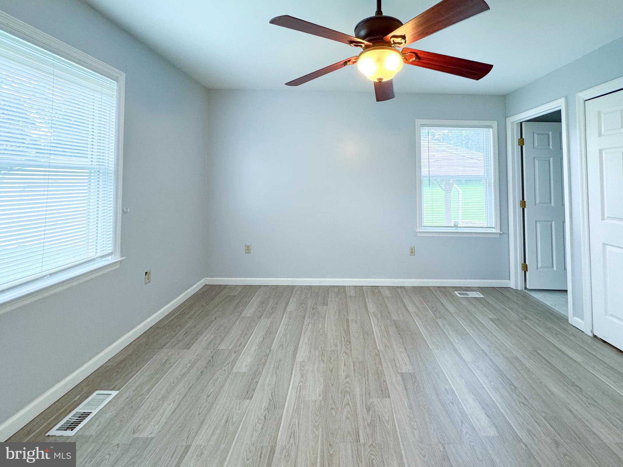 RIVERSIDE - Residential