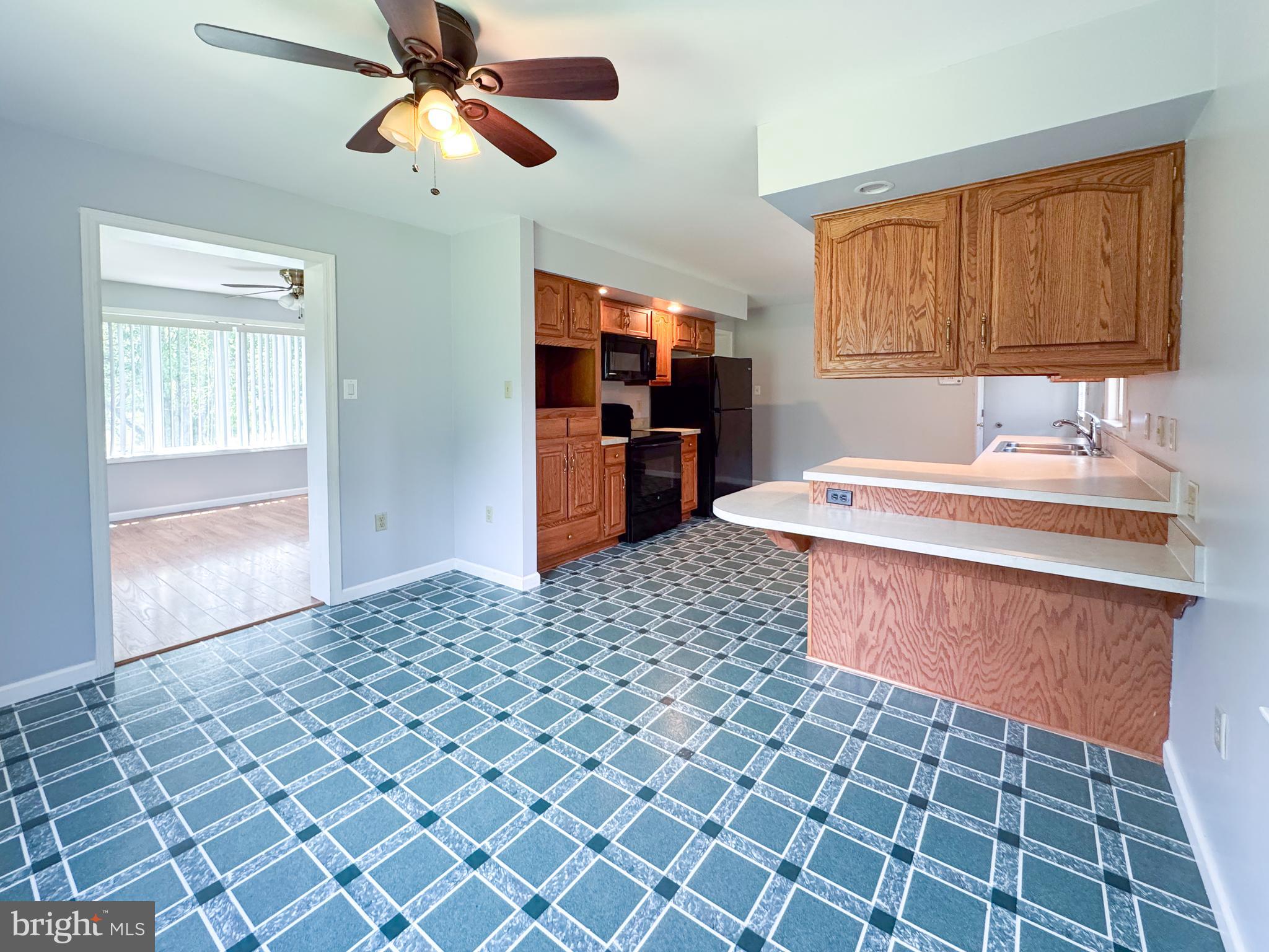 RIVERSIDE - Residential