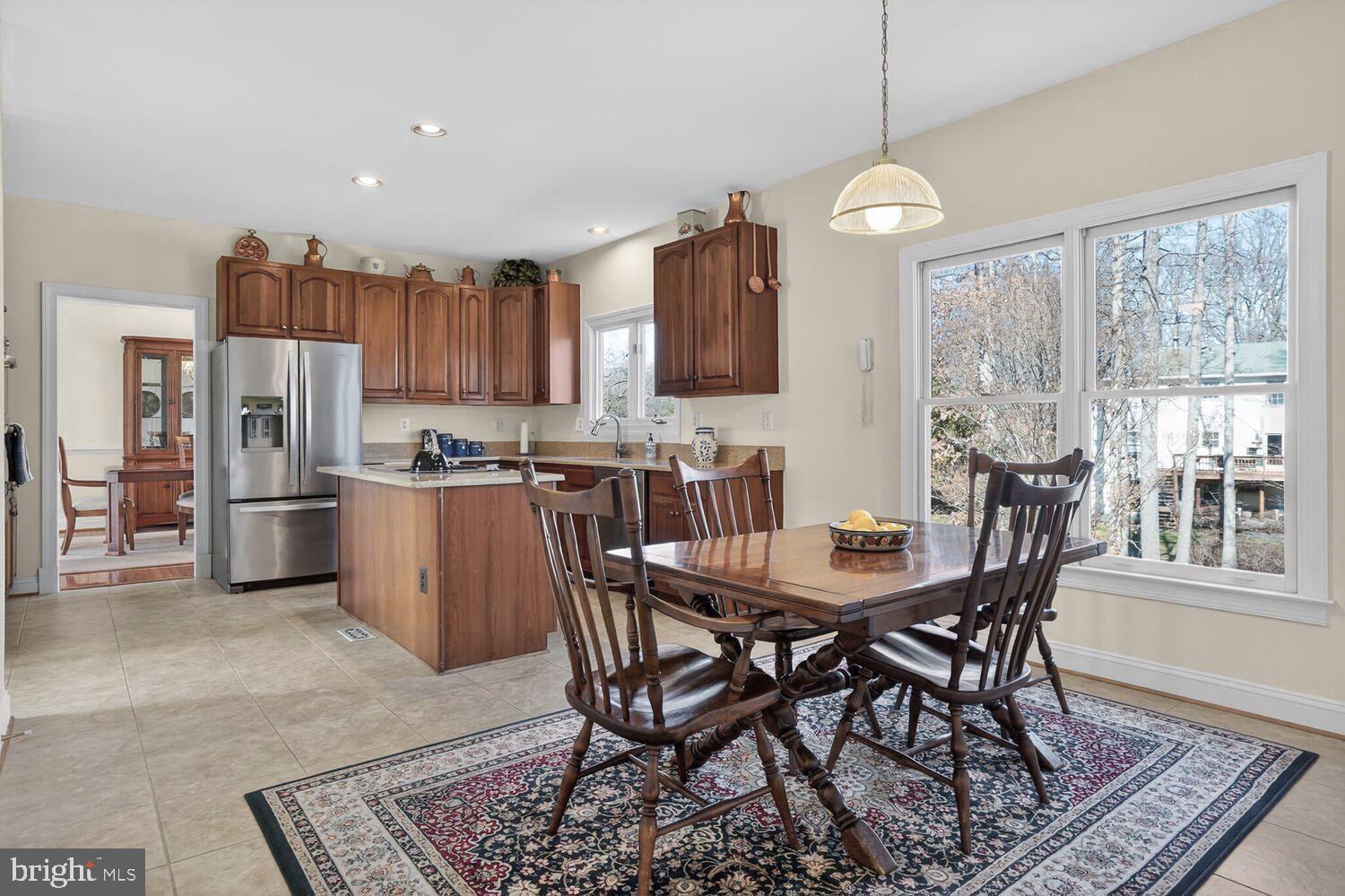 OAKTON GROVE - Residential