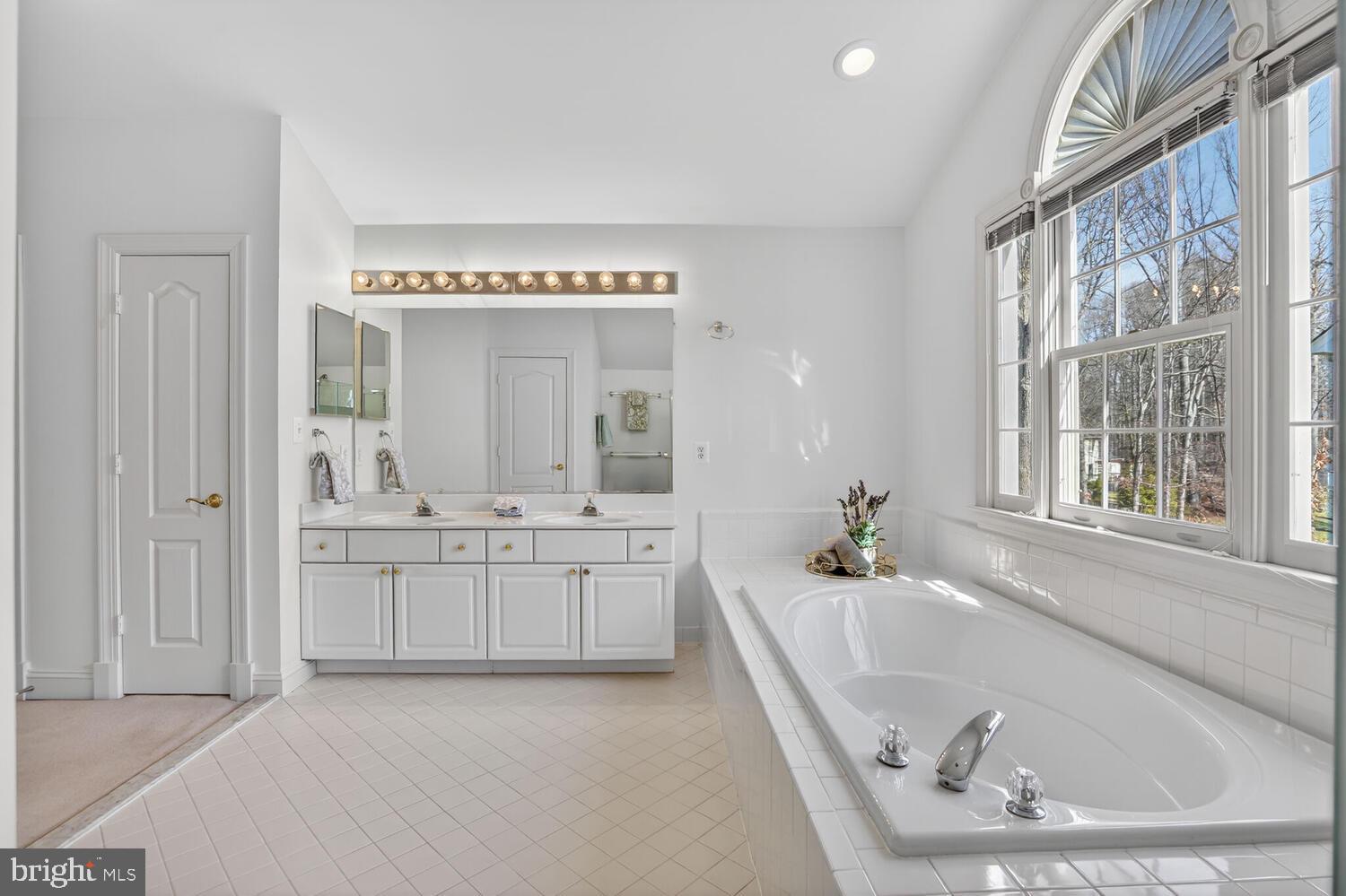 OAKTON GROVE - Residential