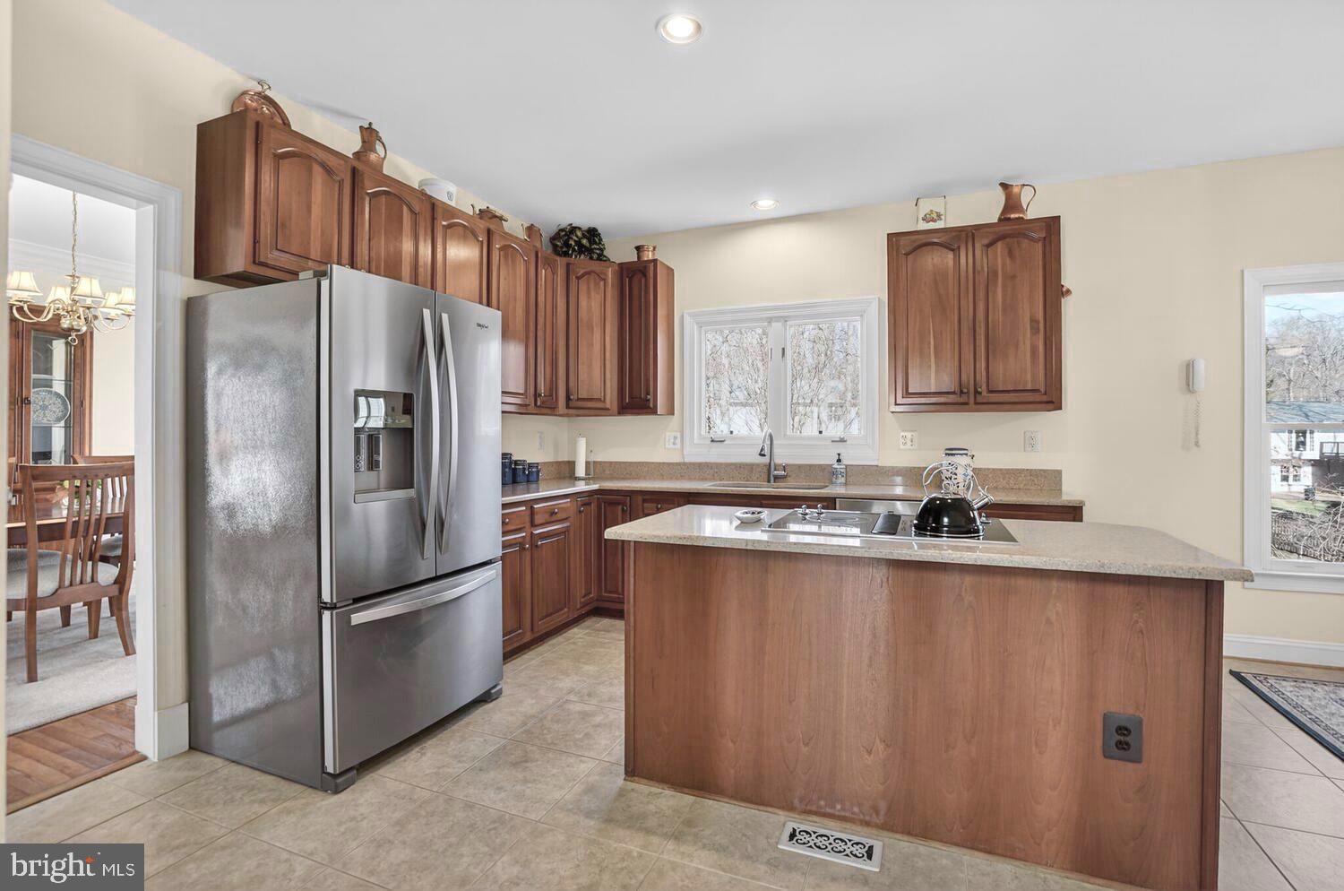 OAKTON GROVE - Residential