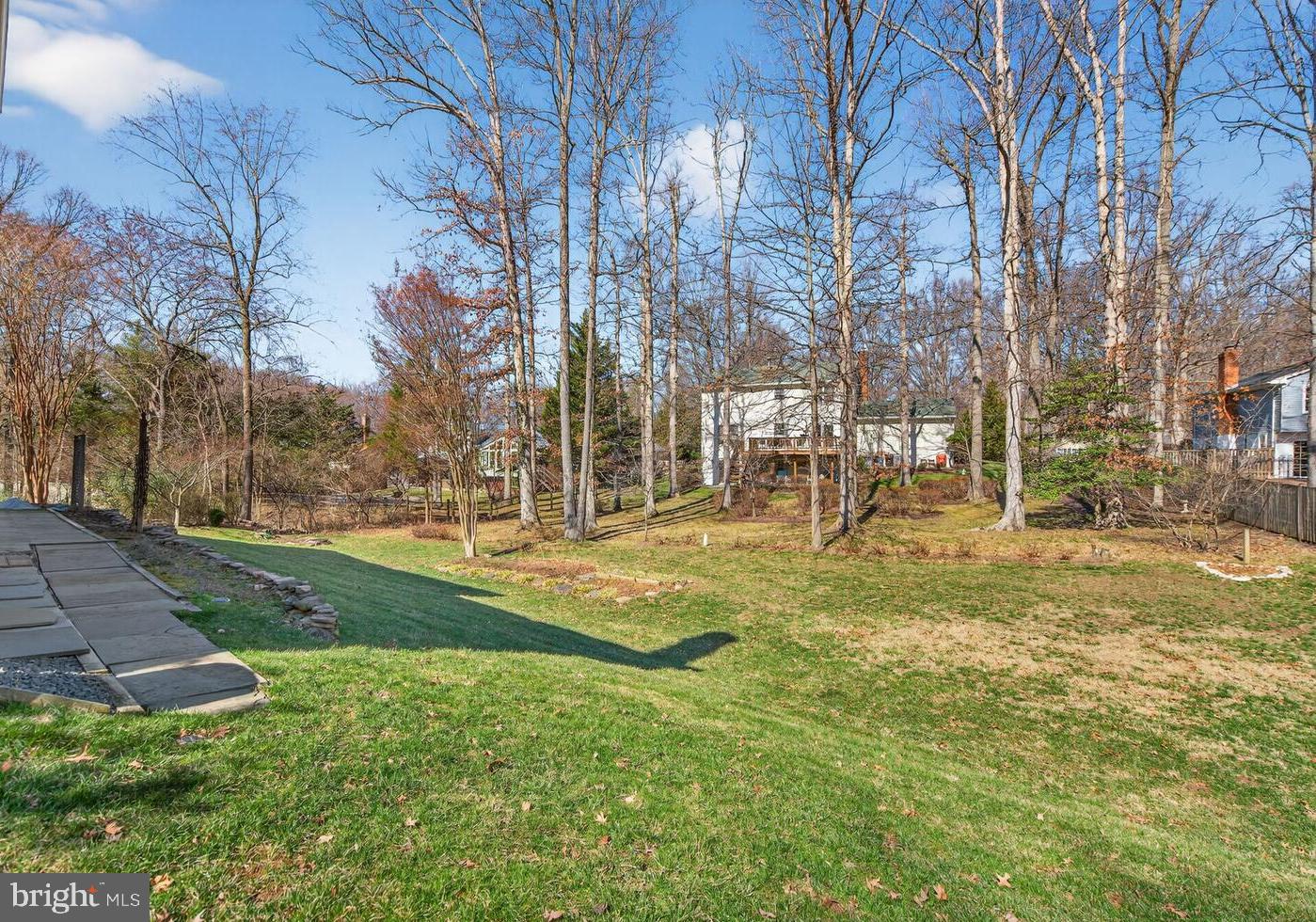 OAKTON GROVE - Residential