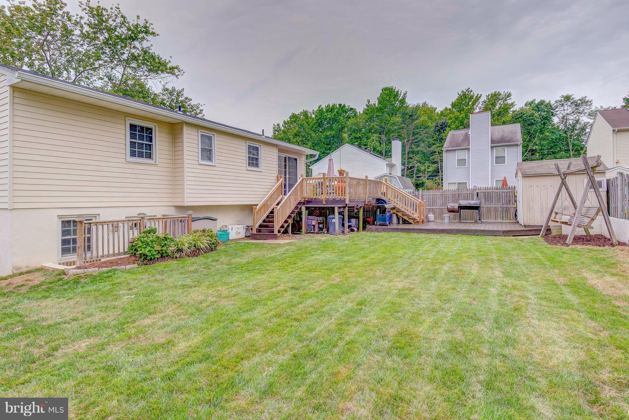 WOODLAND BEACH - Residential