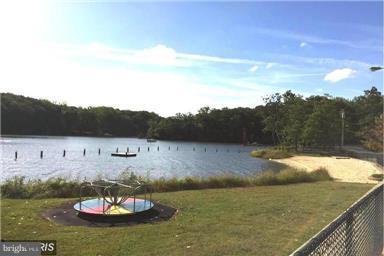 WOODLAND BEACH - Residential