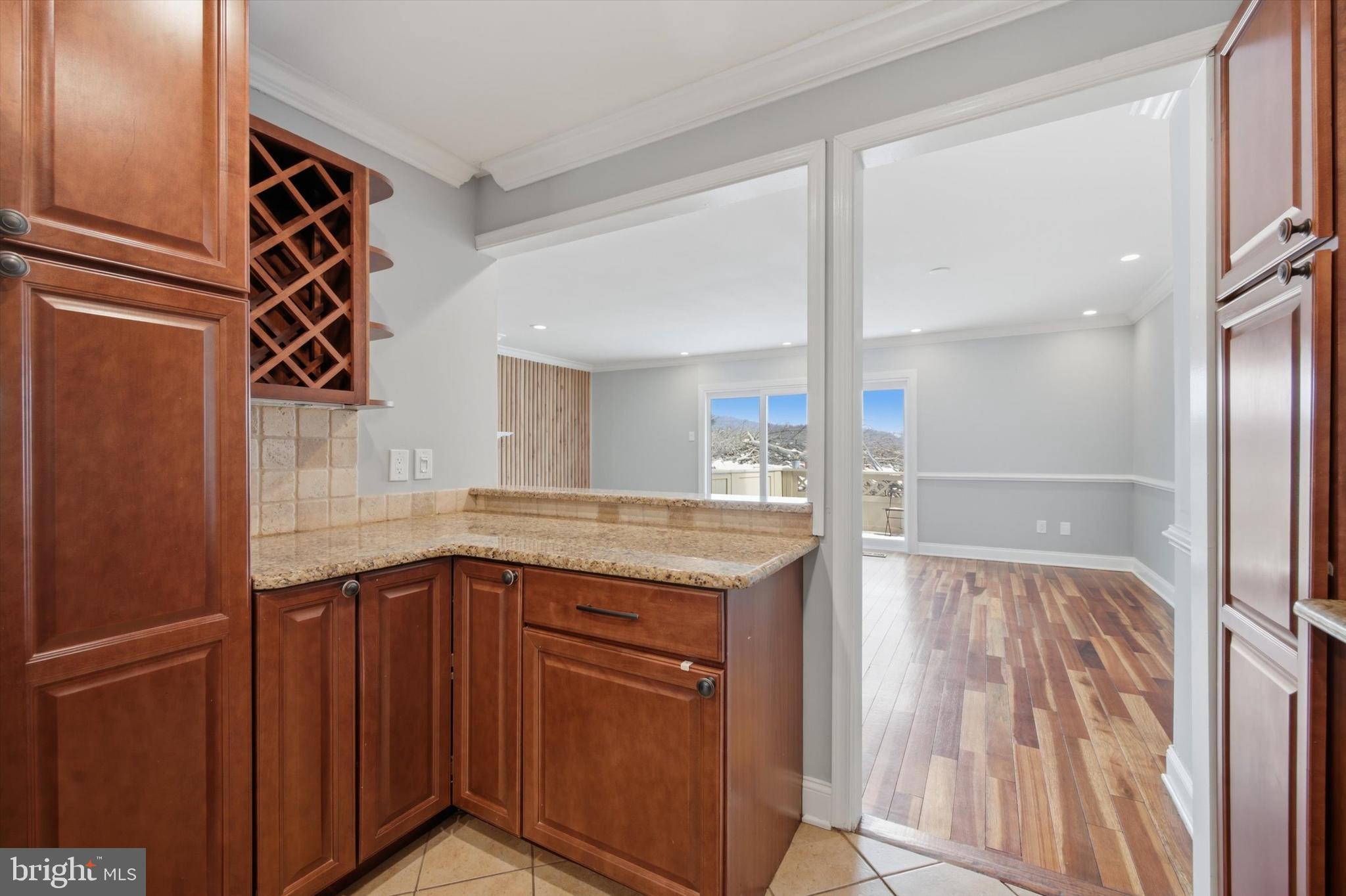 CHESTERBROOK/MAIN - Residential