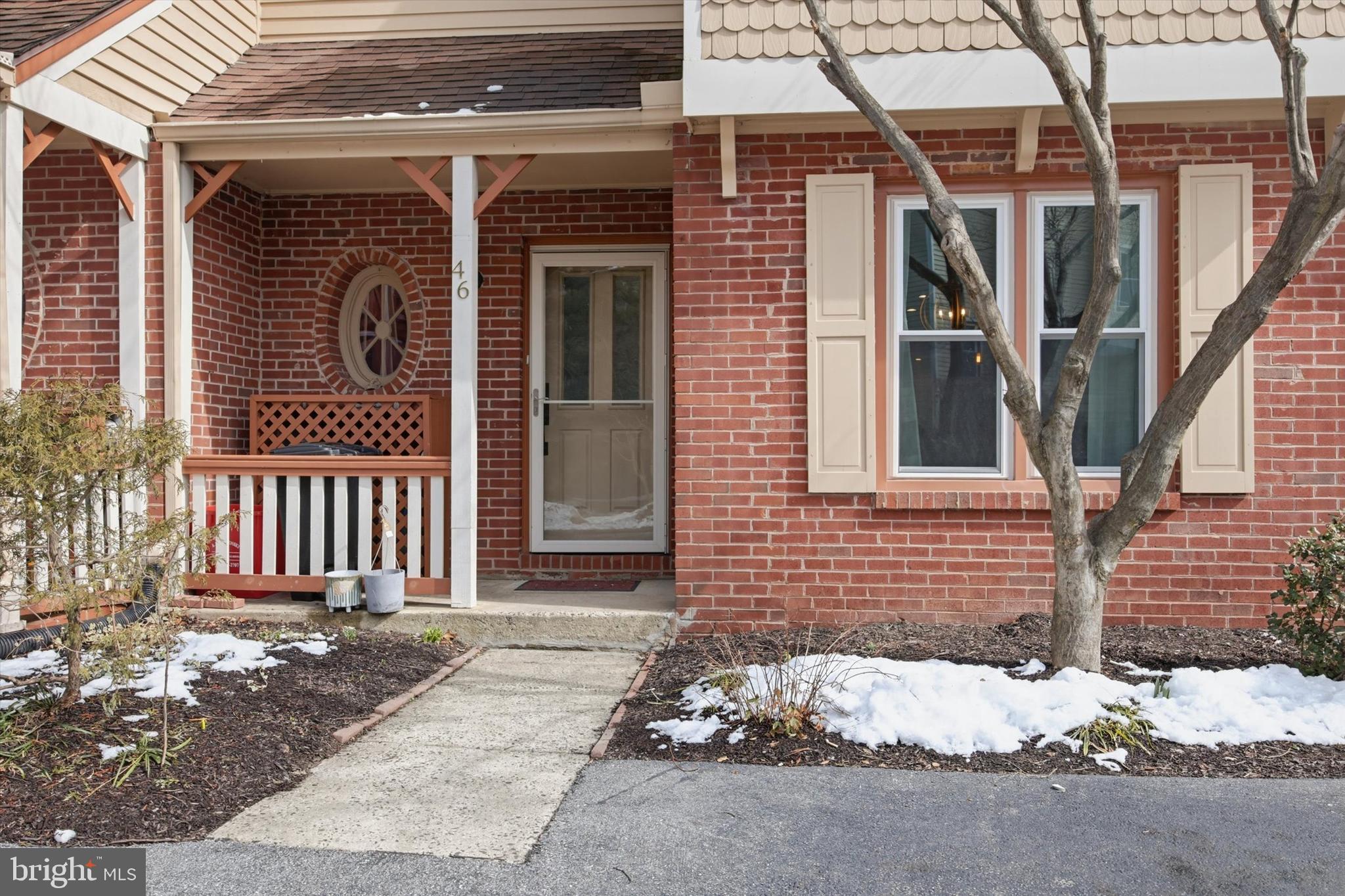 CHESTERBROOK/MAIN - Residential