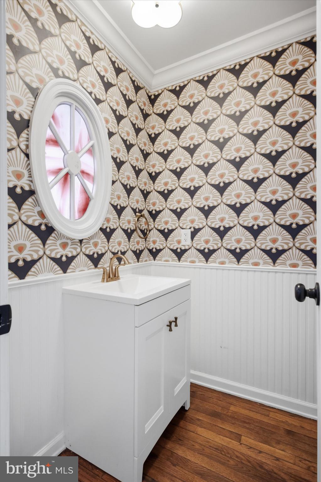 CHESTERBROOK/MAIN - Residential