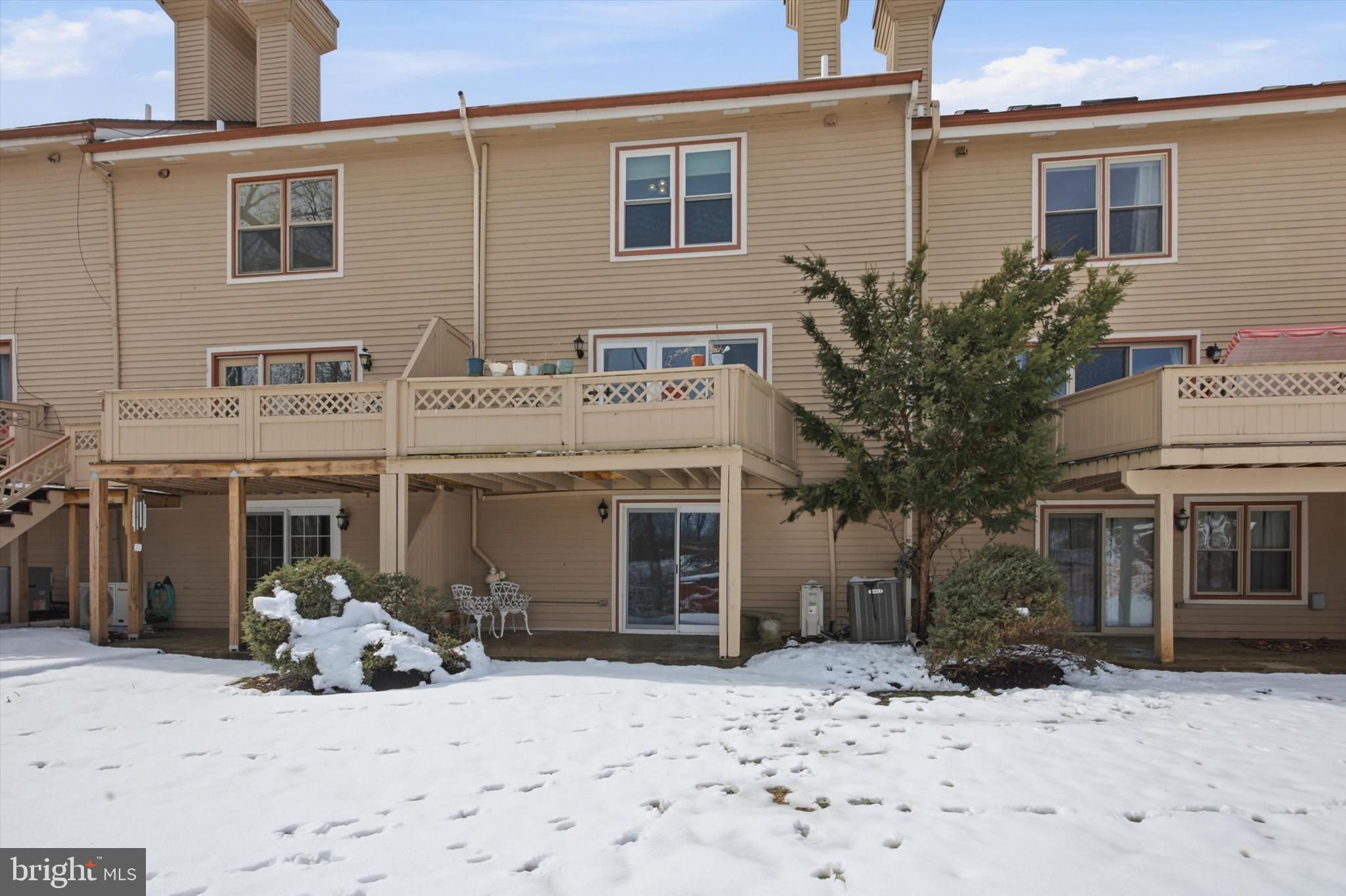 CHESTERBROOK/MAIN - Residential