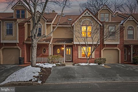 Townhouse For Sale - 46 Main Street<br/> CHESTERBROOK, PA 19087