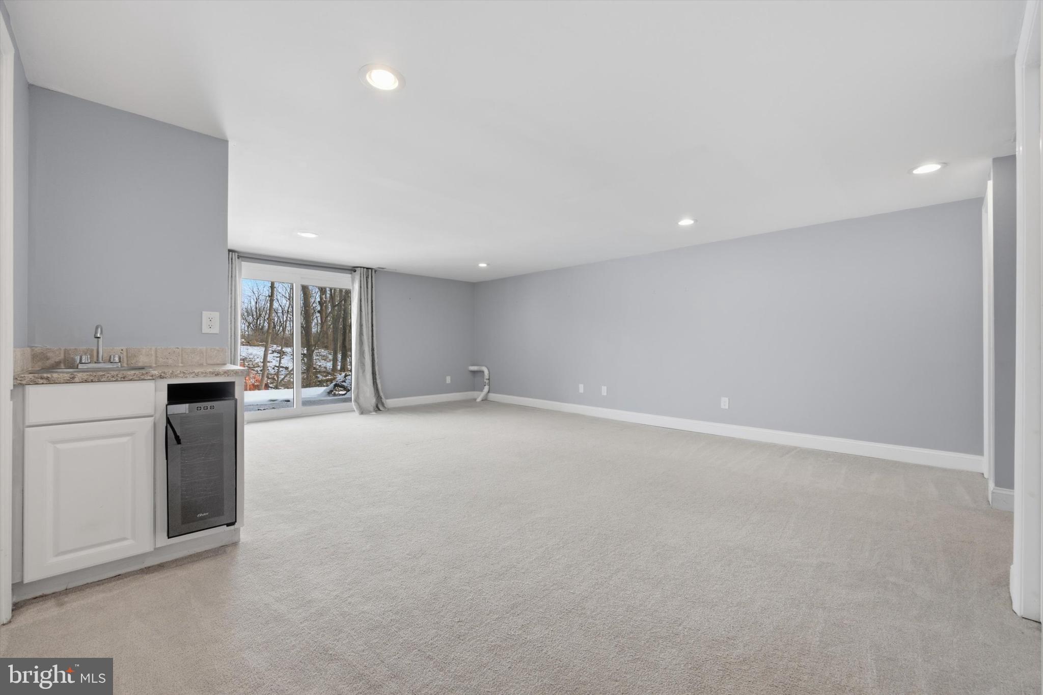 CHESTERBROOK/MAIN - Residential