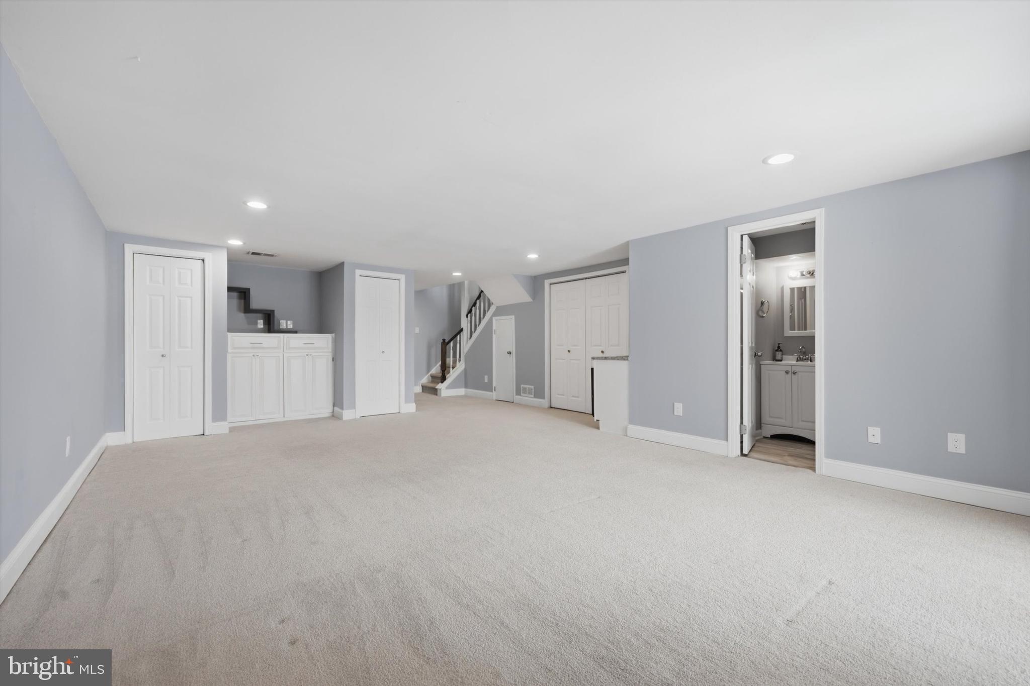 CHESTERBROOK/MAIN - Residential