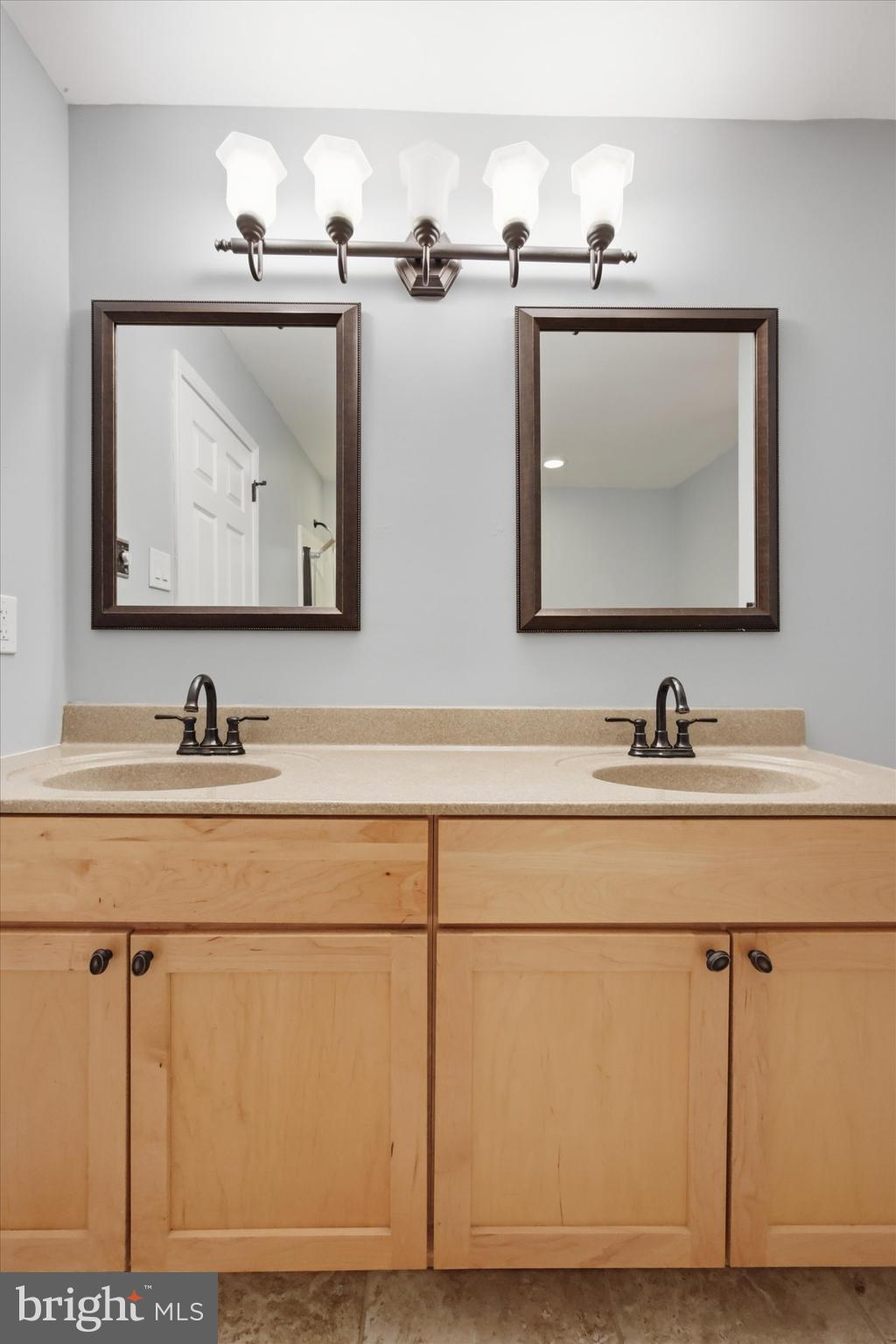 CHESTERBROOK/MAIN - Residential