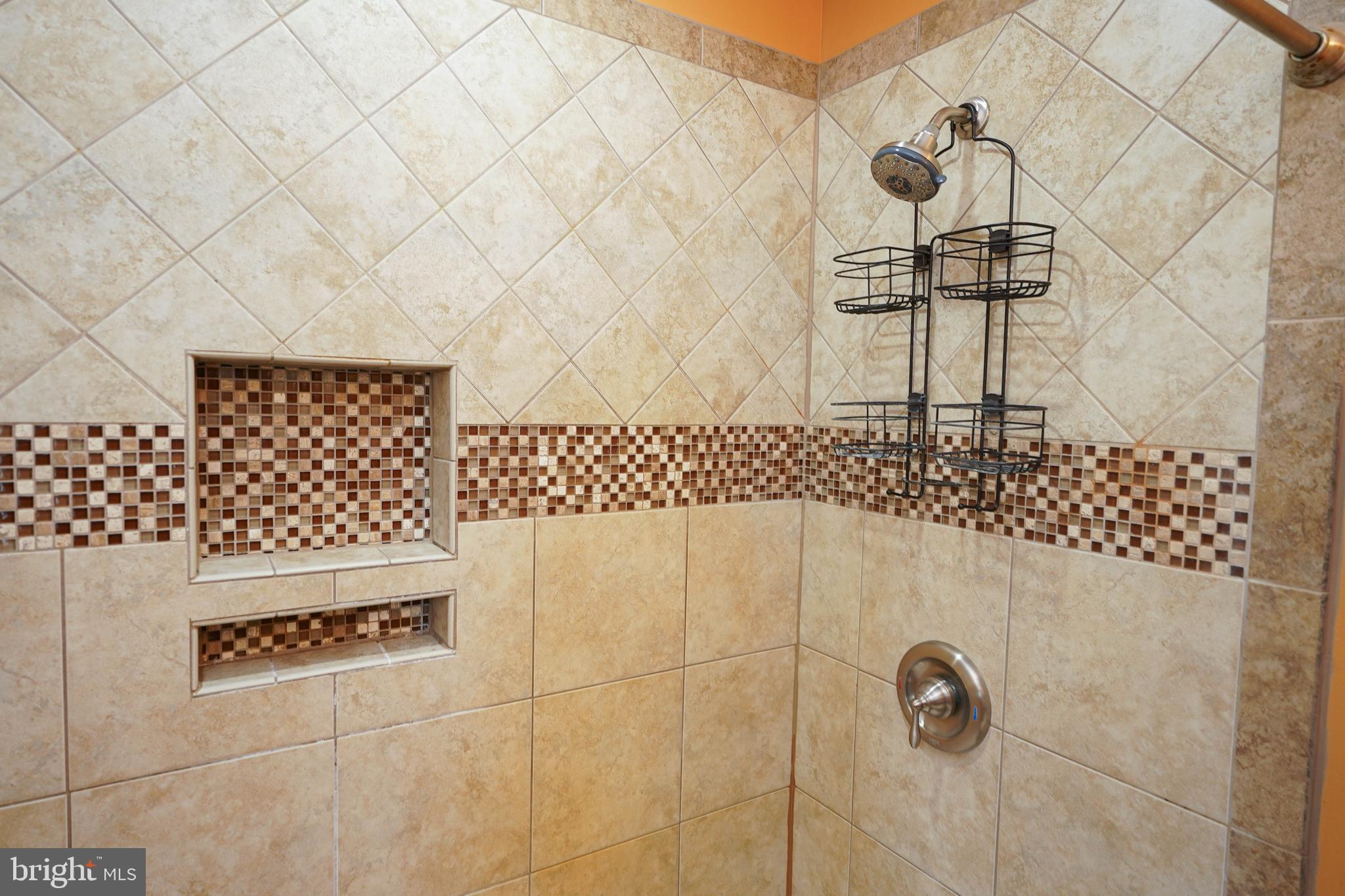 HERITAGE ESTATES - Residential