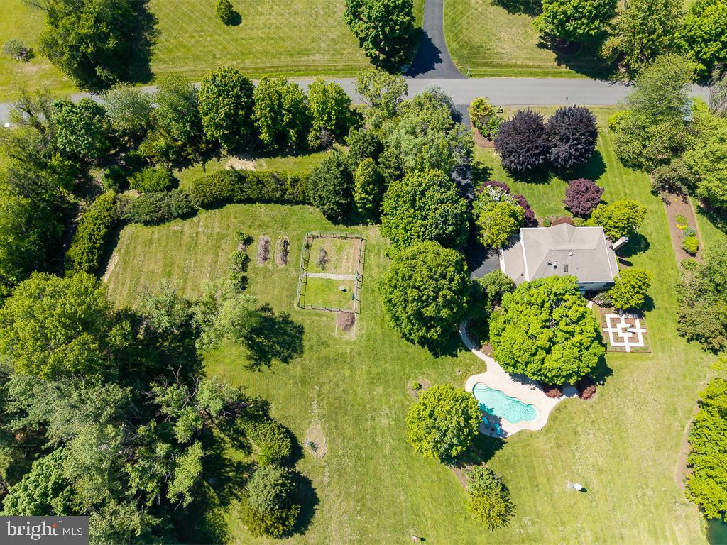 EVERGREEN FARM - Residential