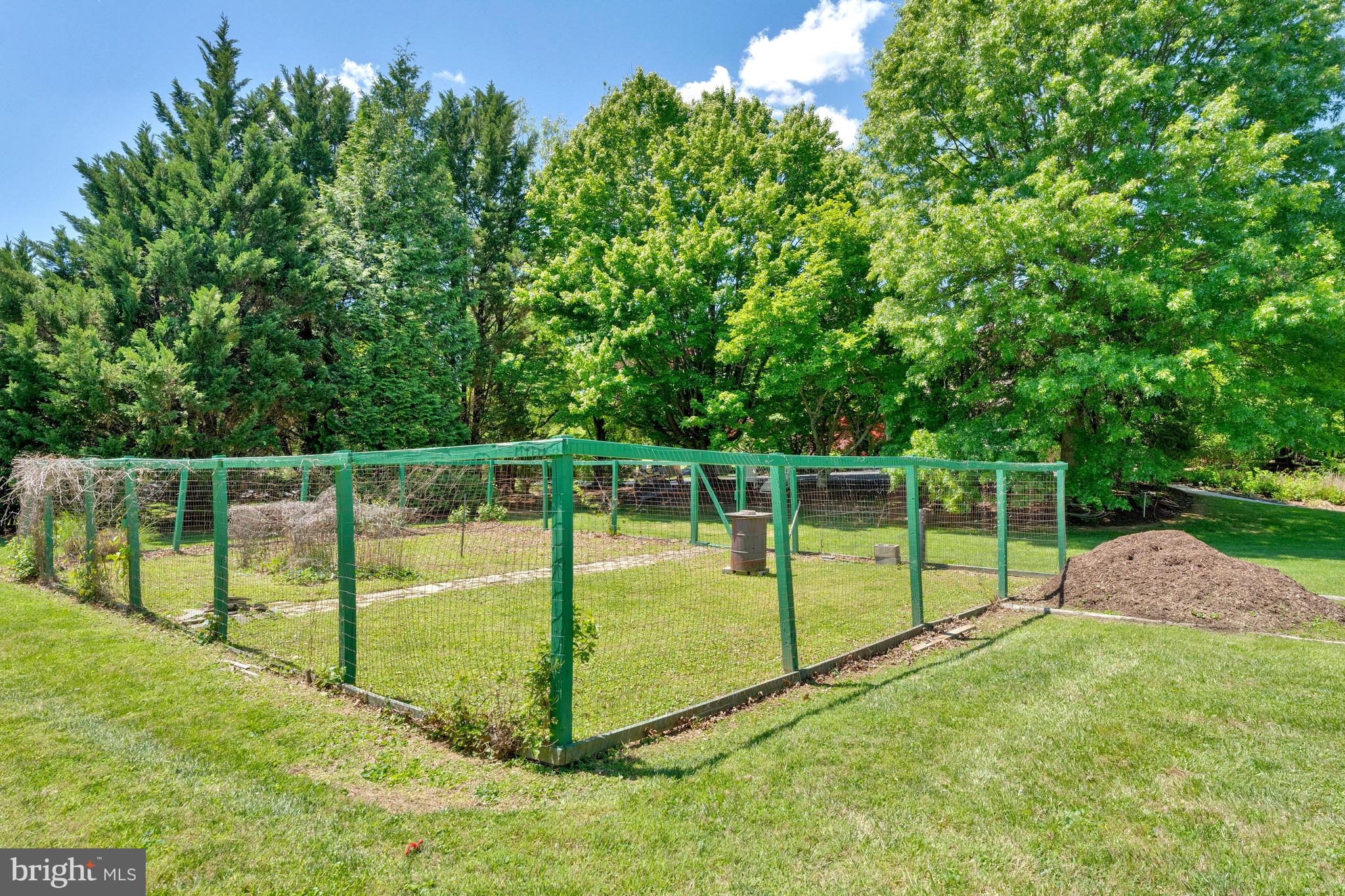 EVERGREEN FARM - Residential