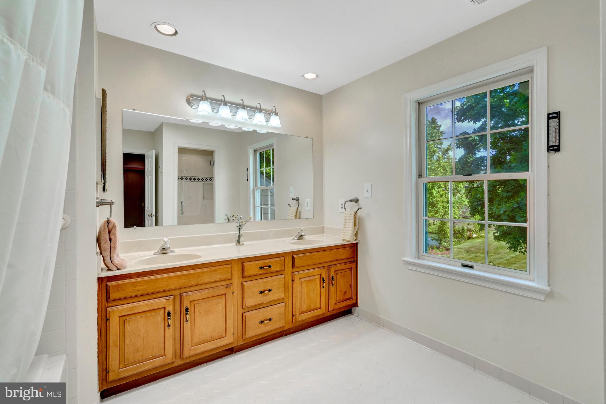 EVERGREEN FARM - Residential