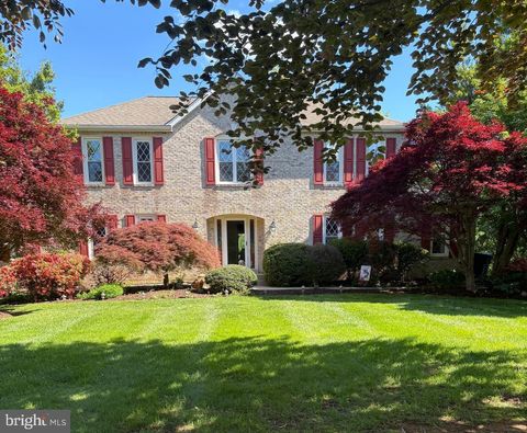 Photo of 15820 Hunton Lane, HAYMARKET, VA 20169 (MLS # VAPW2118306)