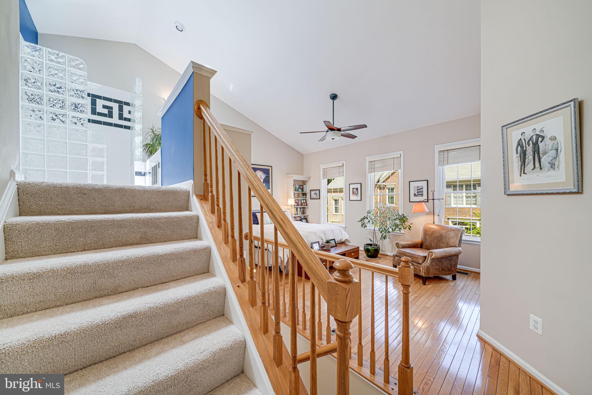 LYONGATE - Residential