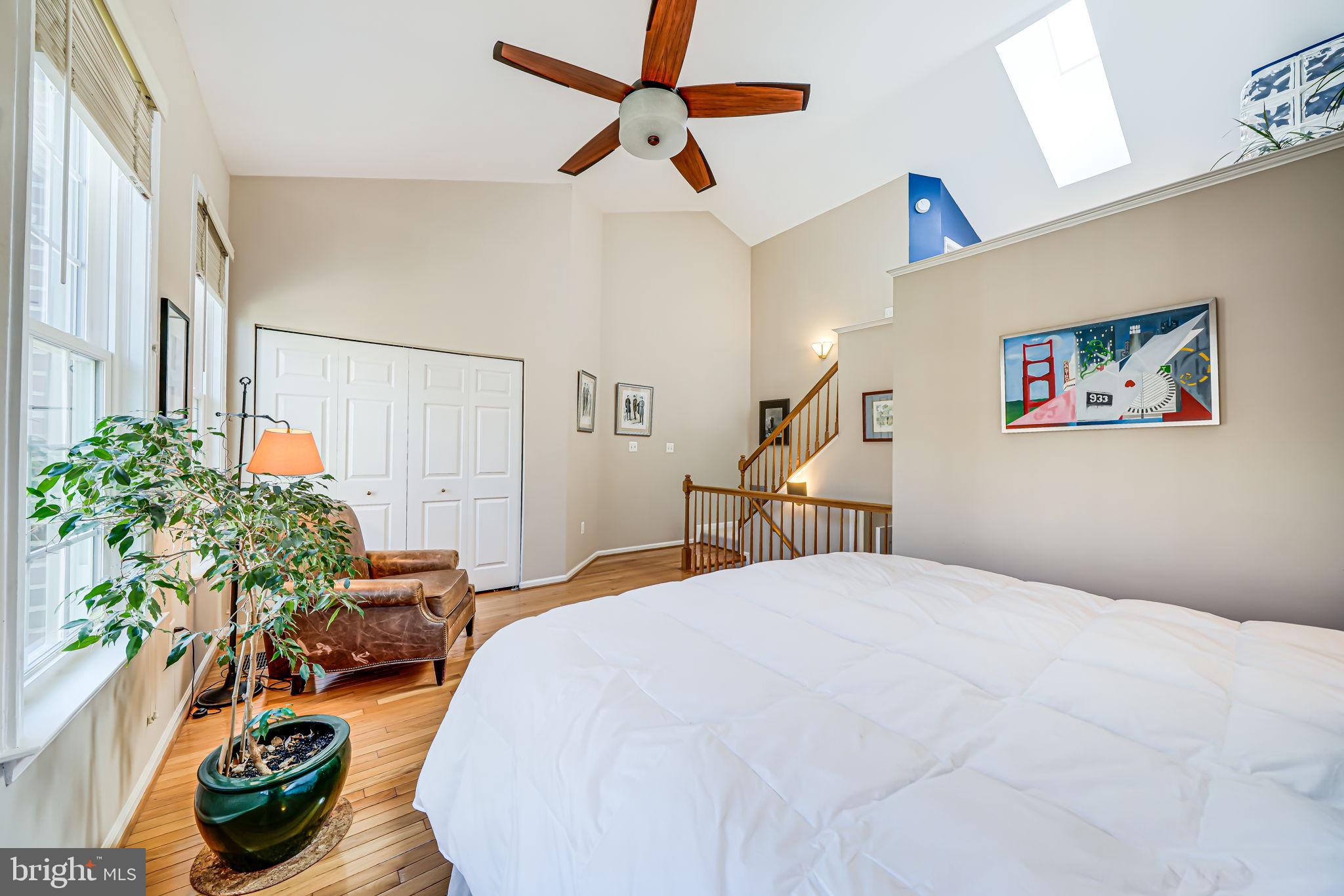 LYONGATE - Residential