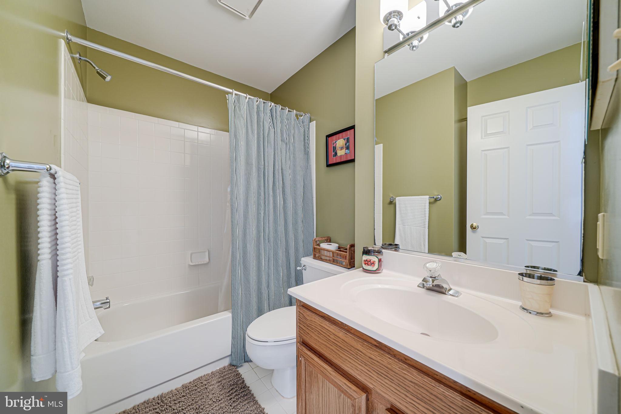 LYONGATE - Residential