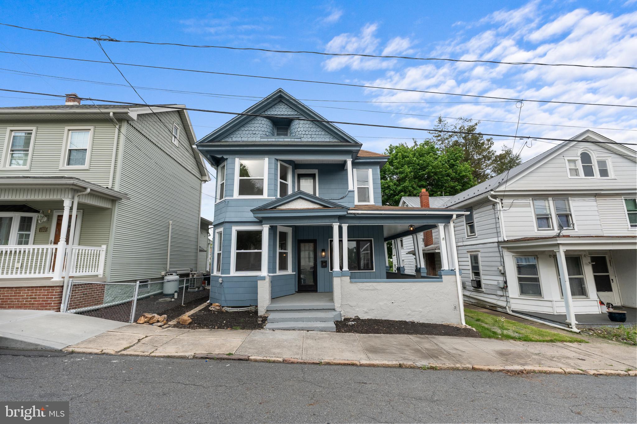 129 TUNNEL STREET