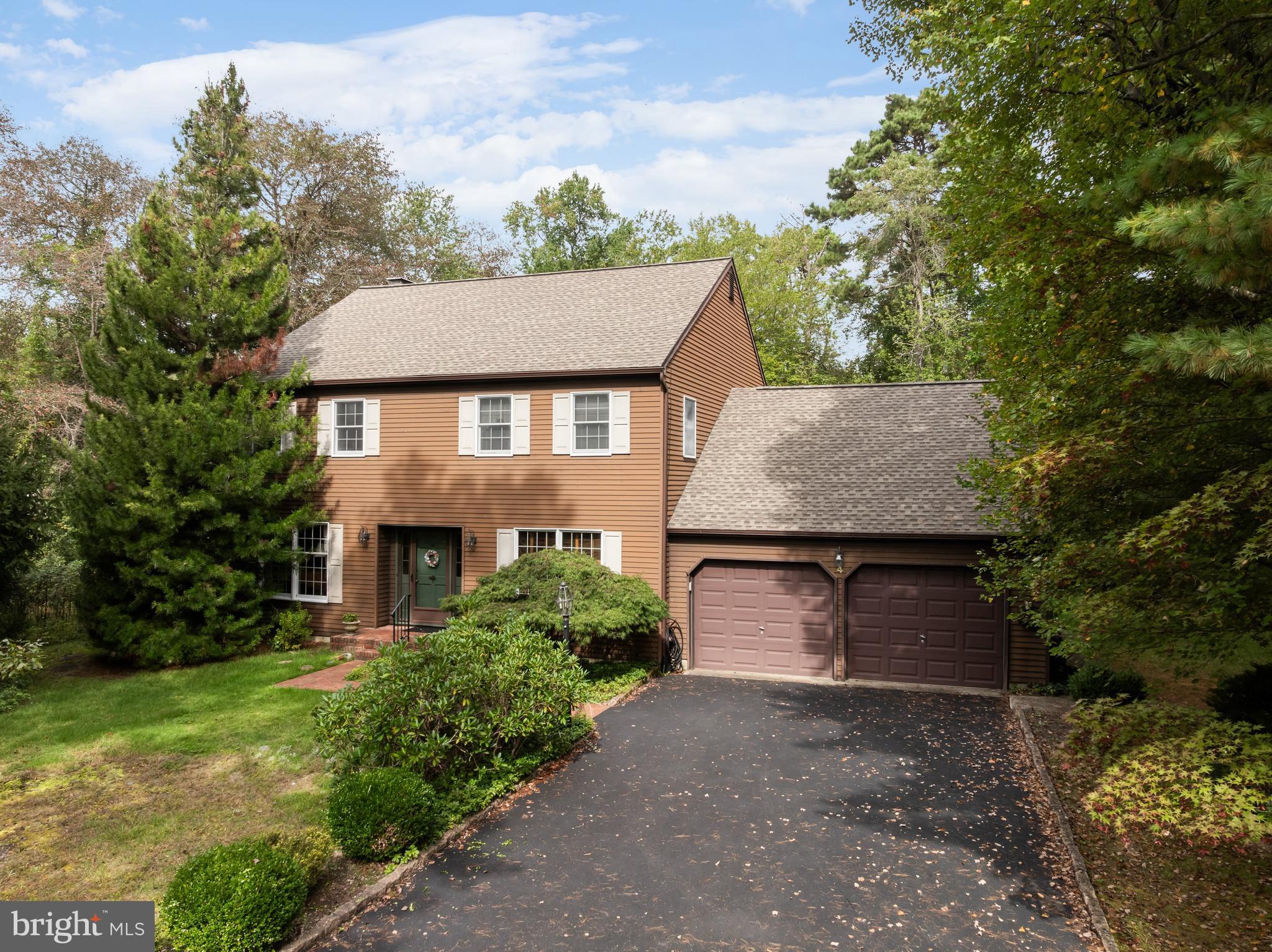 4 SHERWOOD DRIVE