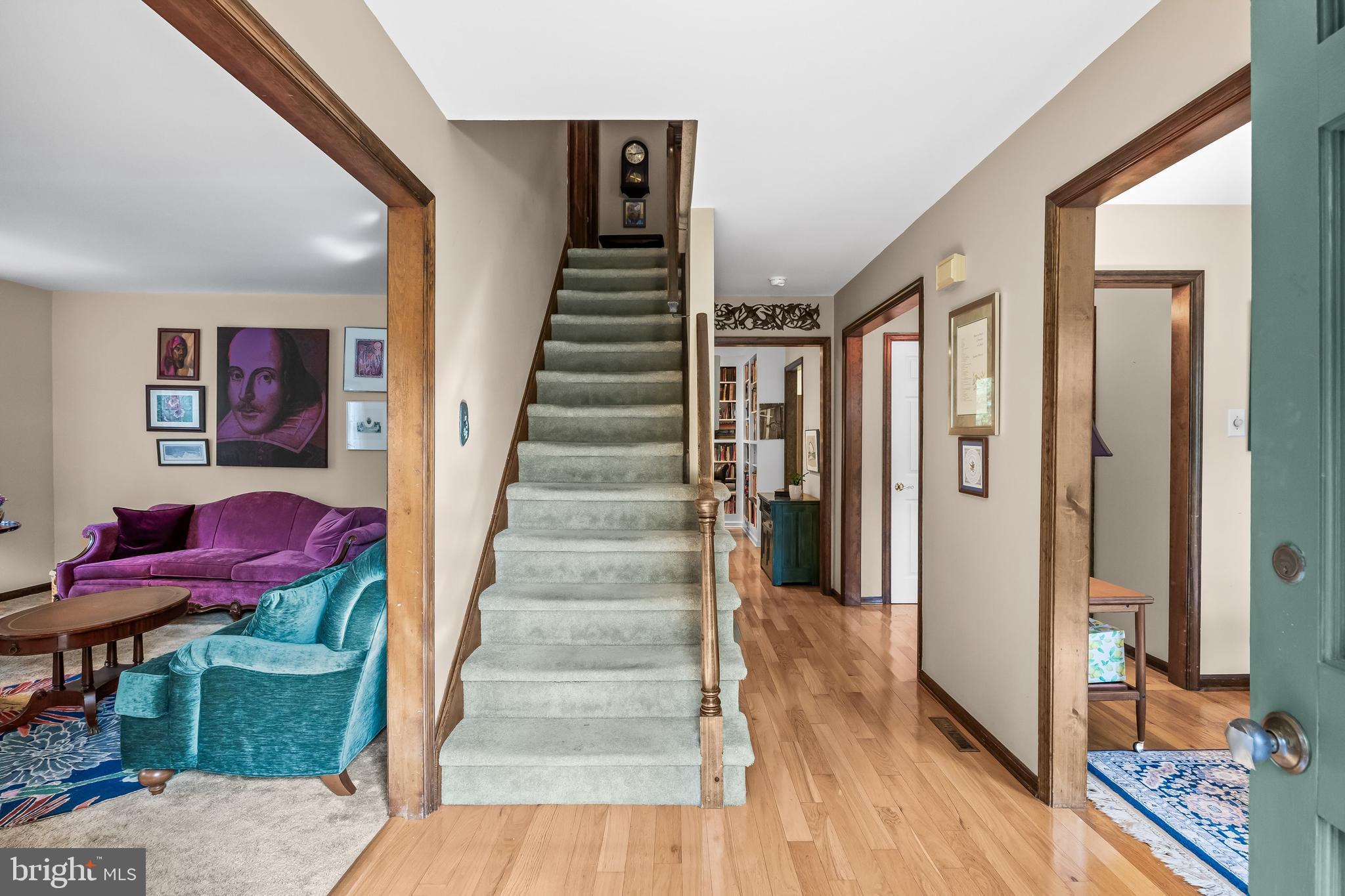 4 SHERWOOD DRIVE