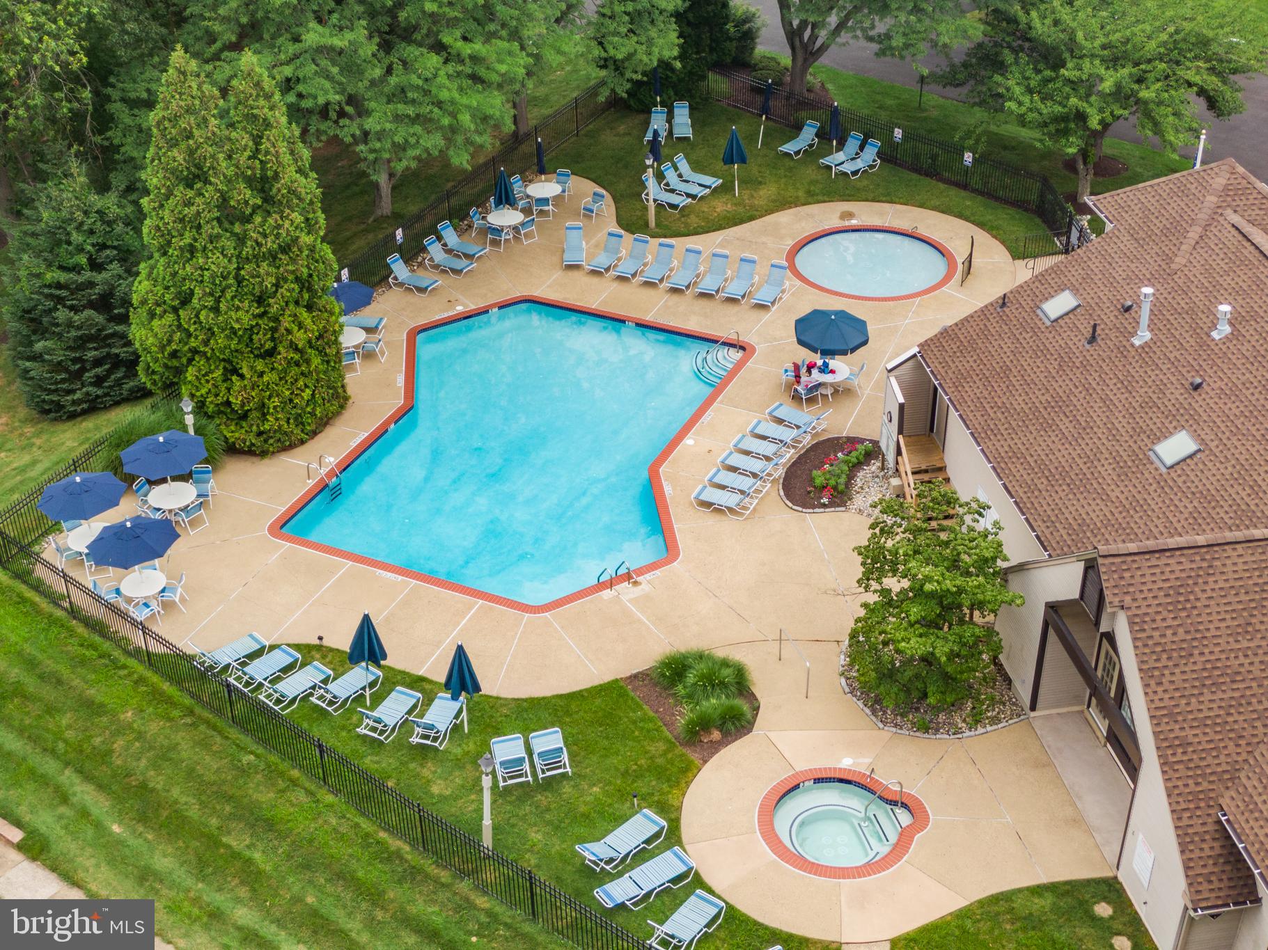 221 SASSAFRAS COURT